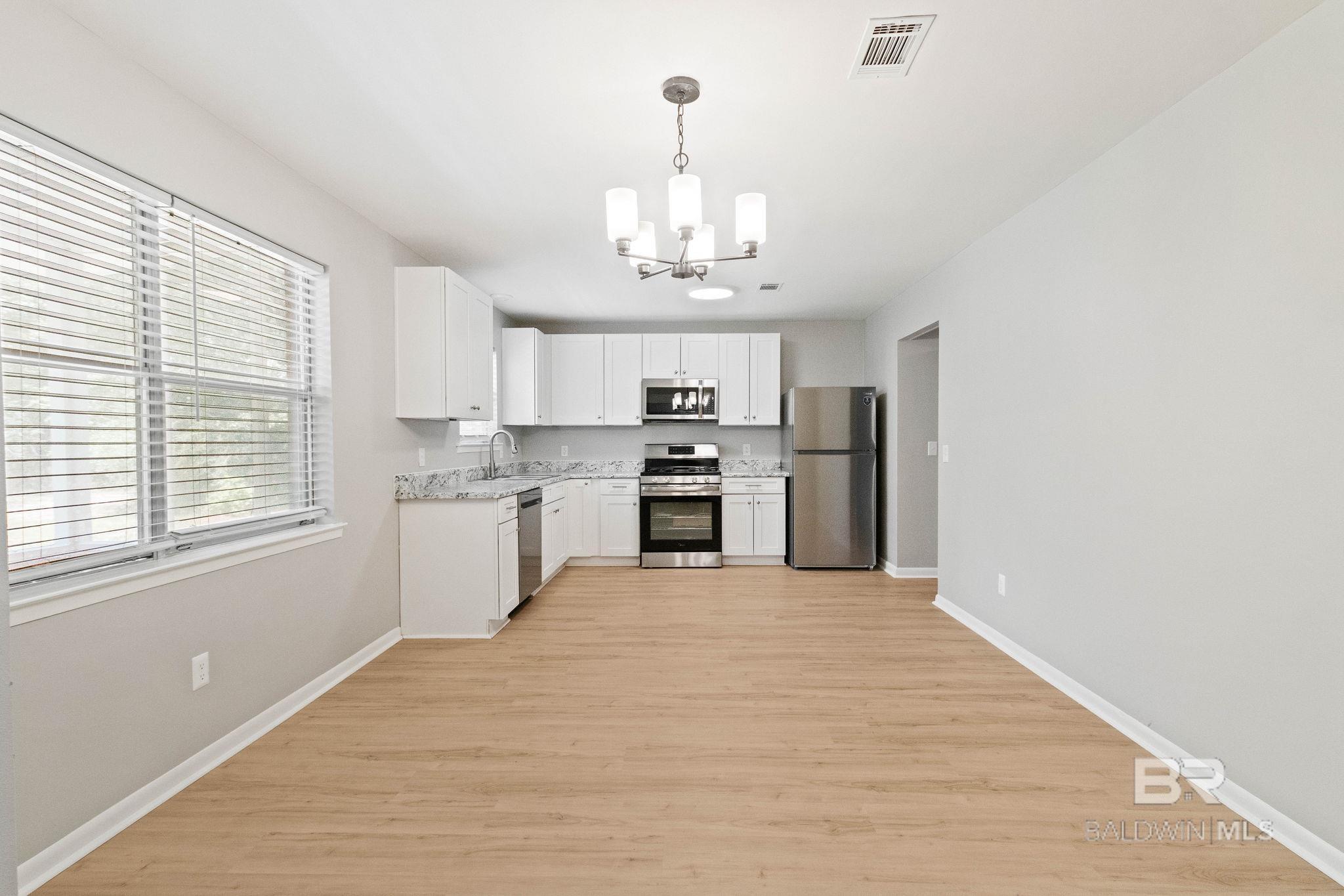 https://zimg.paragon.ice.com/ParagonImages/Property/PG/BCAR/398654/8/0/0/26993353a1d2291ca95ba2ebbce264a2/7/48c904ddc0ce49afabfb85dd29d4a145/398654-f6b1ce73-e297-4b74-84fb-b2a039e23698.JPG