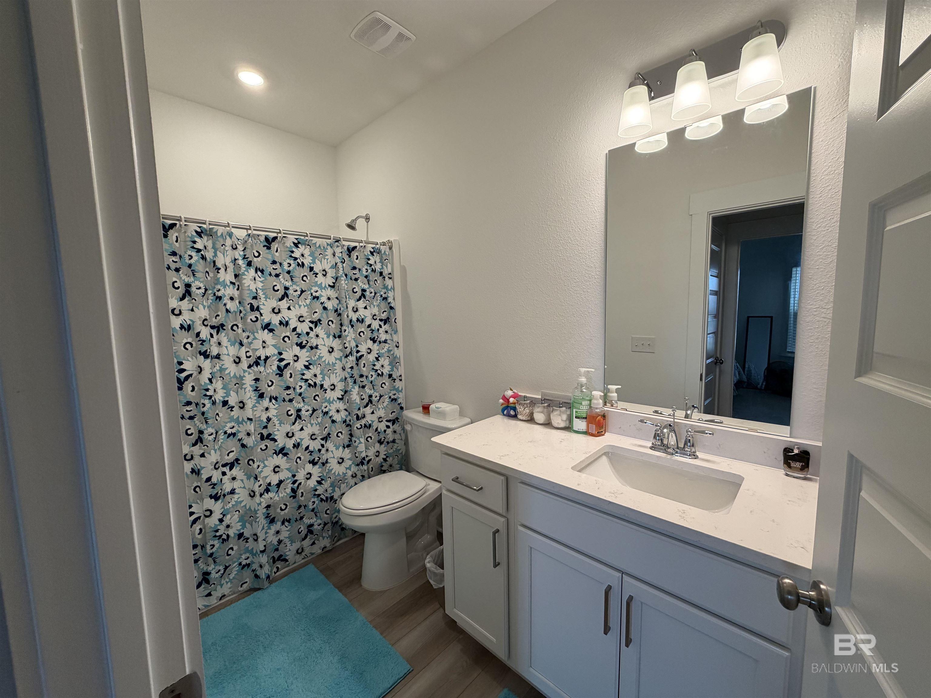 https://zimg.paragon.ice.com/ParagonImages/Property/PG/BCAR/398655/4/0/0/3e8d55ef709e3b6e780205fba1a948fd/7/f639880821e864cbcb3fcfa44cc629cb/398655-b79f2eb0-5cf3-40db-95de-07fd9fcef01f.JPG