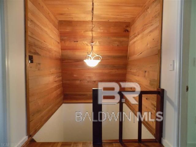 https://zimg.paragon.ice.com/ParagonImages/Property/PG/BCAR/398664/6/0/0/597dd89e8deaaf04bd07cbd1b3d4f763/7/d52bb821fd053950c4fd5517614566a0/398664-0931837D-226A-4FB4-8255-04566CFC8FFA.JPG