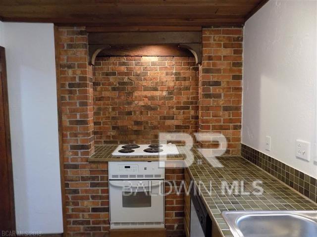 https://zimg.paragon.ice.com/ParagonImages/Property/PG/BCAR/398664/9/0/0/1e41cd8aba1c51e5a7d0195dfcdc501a/7/d52bb821fd053950c4fd5517614566a0/398664-550CD17E-5D8B-4F31-B447-14D92FB94FAC.JPG