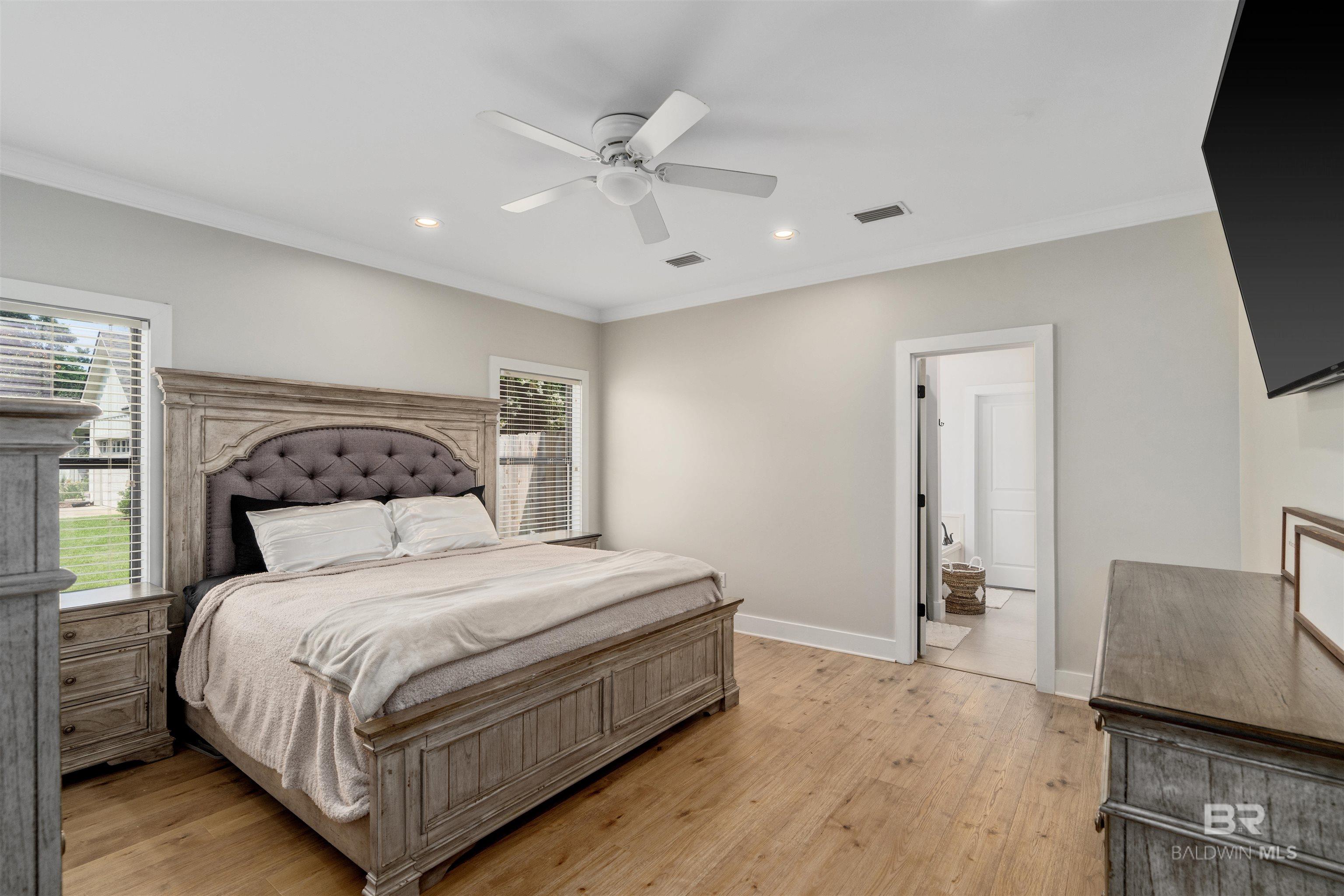 https://zimg.paragon.ice.com/ParagonImages/Property/PG/BCAR/398666/14/0/0/f76b933ef79ca3d32b5429cba278f96f/7/8f4cec3f3325dd74d501656deb546c92/398666-d6f1bb8c-0a12-4c61-a066-c3609efcd776.JPG