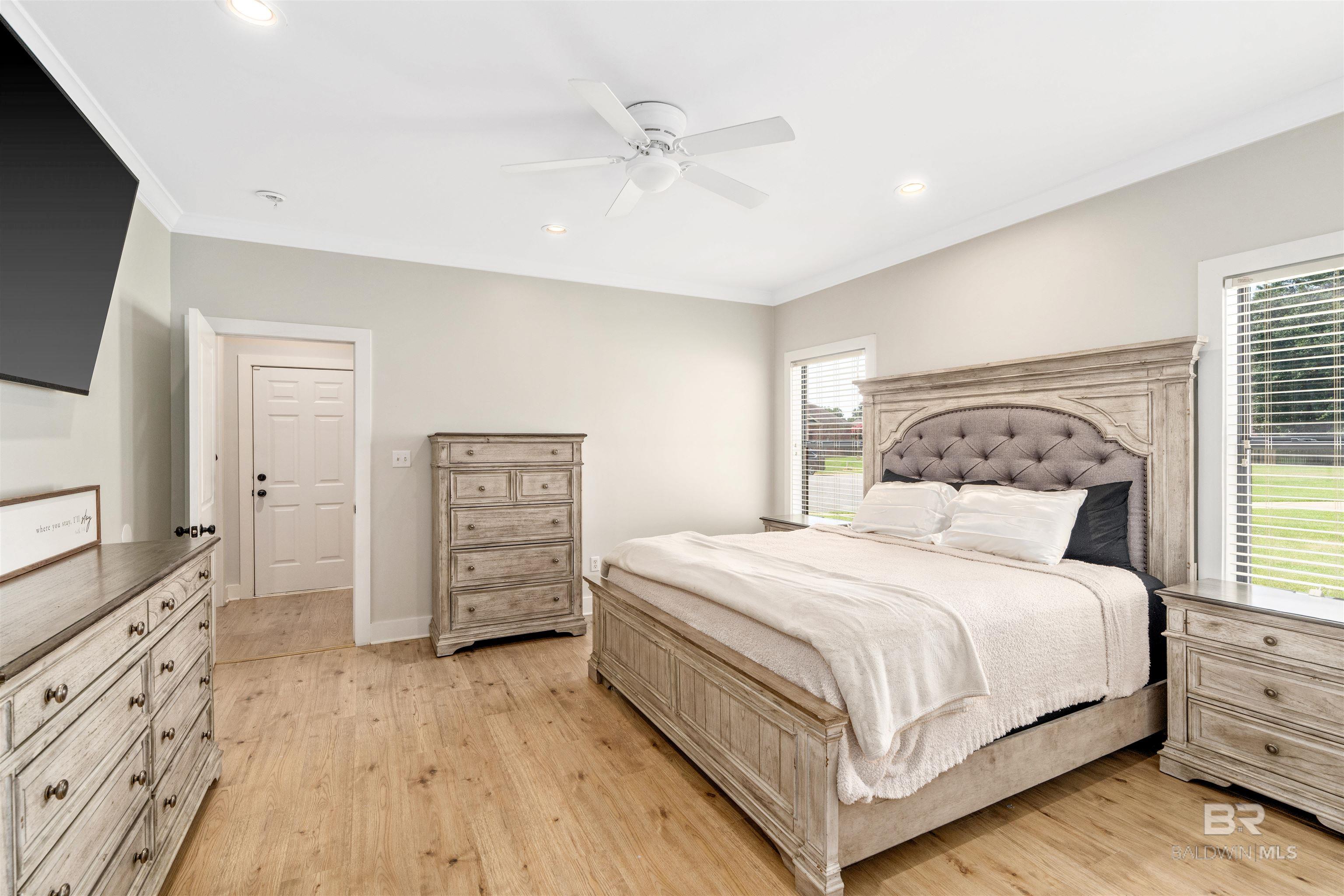 https://zimg.paragon.ice.com/ParagonImages/Property/PG/BCAR/398666/17/0/0/3f65af960215c8ecac7220ca9c9b6473/7/8f4cec3f3325dd74d501656deb546c92/398666-163bb65c-ae26-4479-871a-9a8f711bf117.JPG