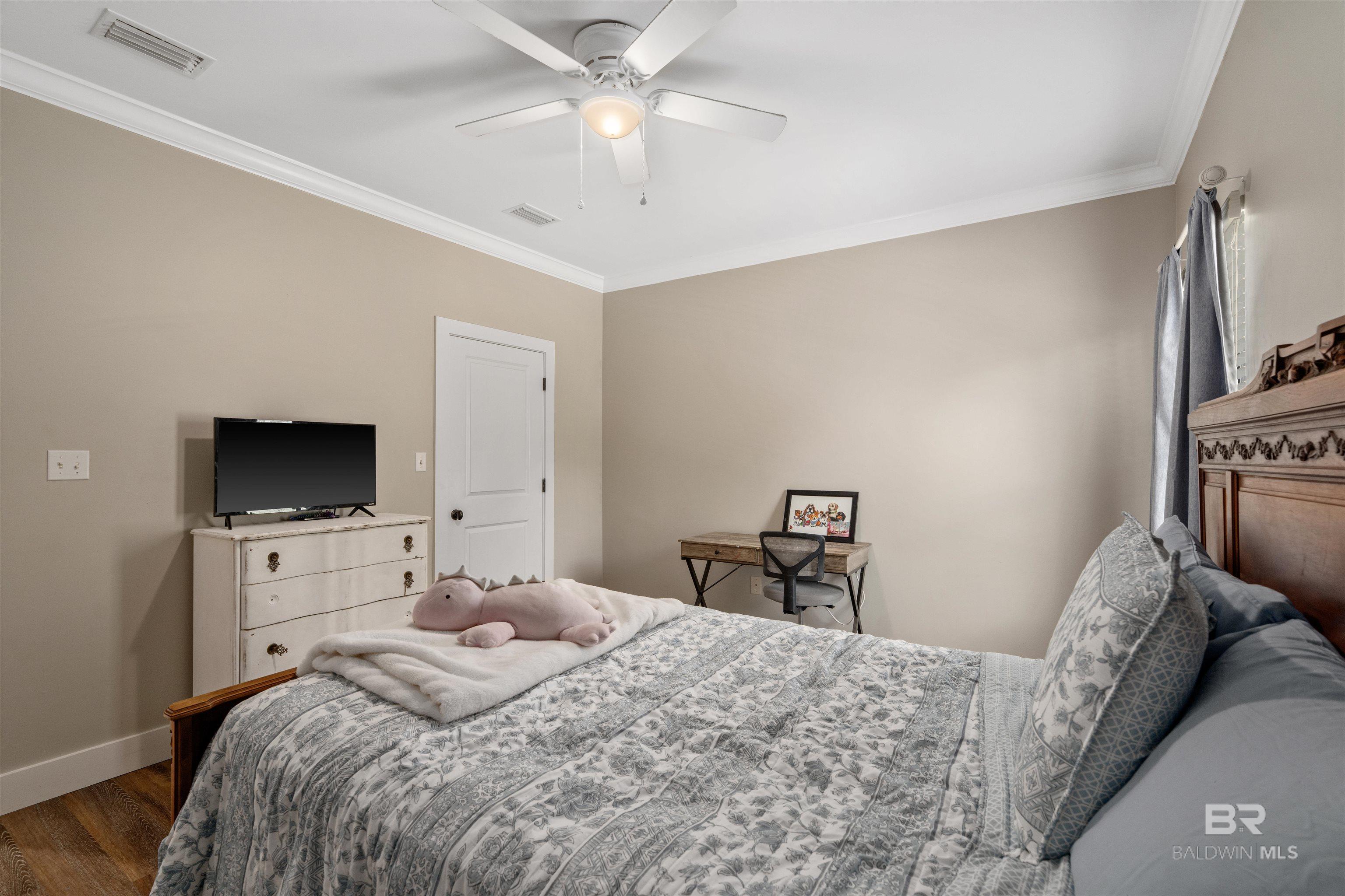 https://zimg.paragon.ice.com/ParagonImages/Property/PG/BCAR/398666/26/0/0/c10415edb905b9384dcccca24255ffbe/7/8f4cec3f3325dd74d501656deb546c92/398666-27062734-b8d0-4399-940c-5ab9070b1f3b.JPG