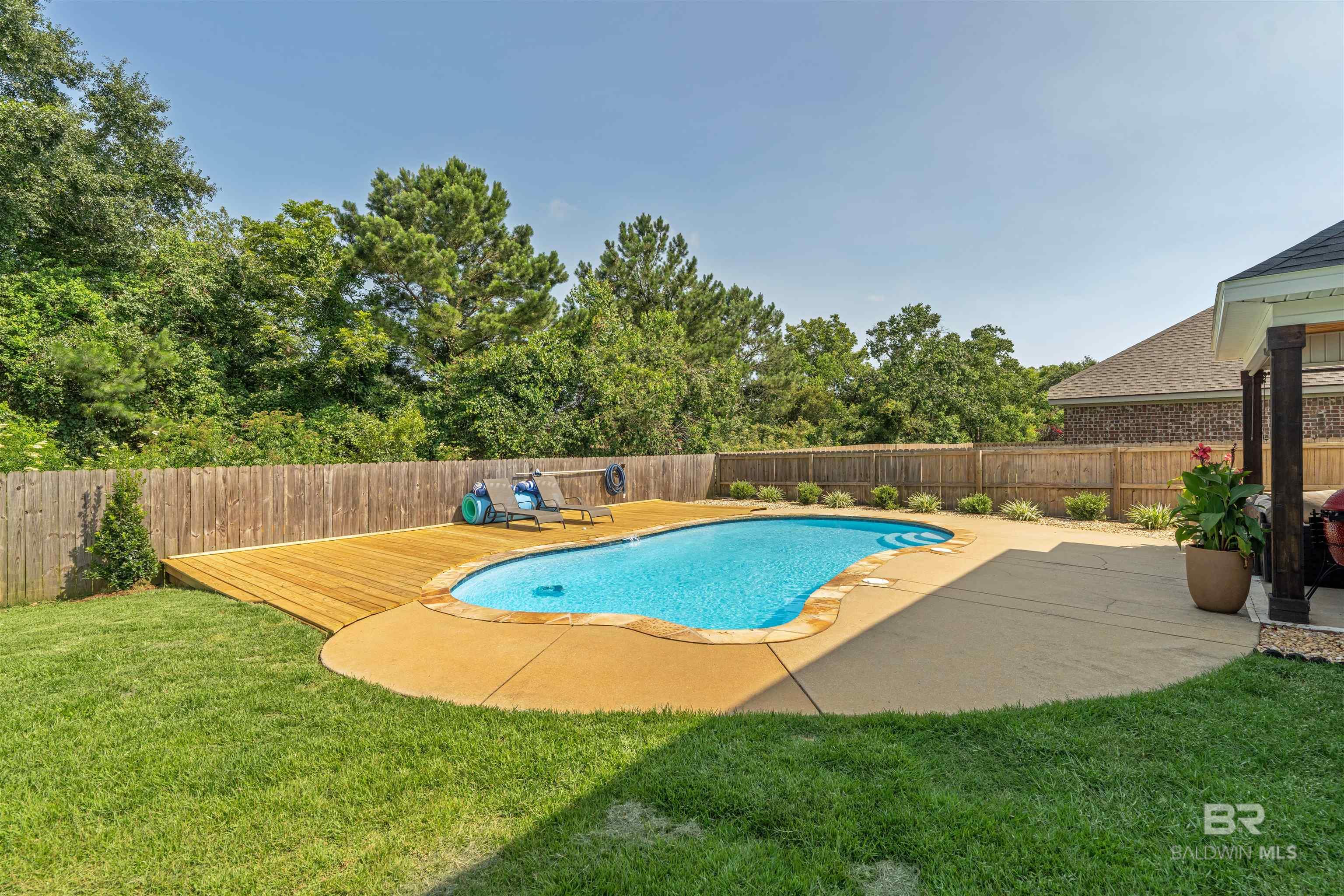 https://zimg.paragon.ice.com/ParagonImages/Property/PG/BCAR/398666/34/0/0/020cf4a8994eaf523657865cc8f47be6/7/8f4cec3f3325dd74d501656deb546c92/398666-296e2d73-e395-40e0-b807-f71ec32acd9e.JPG