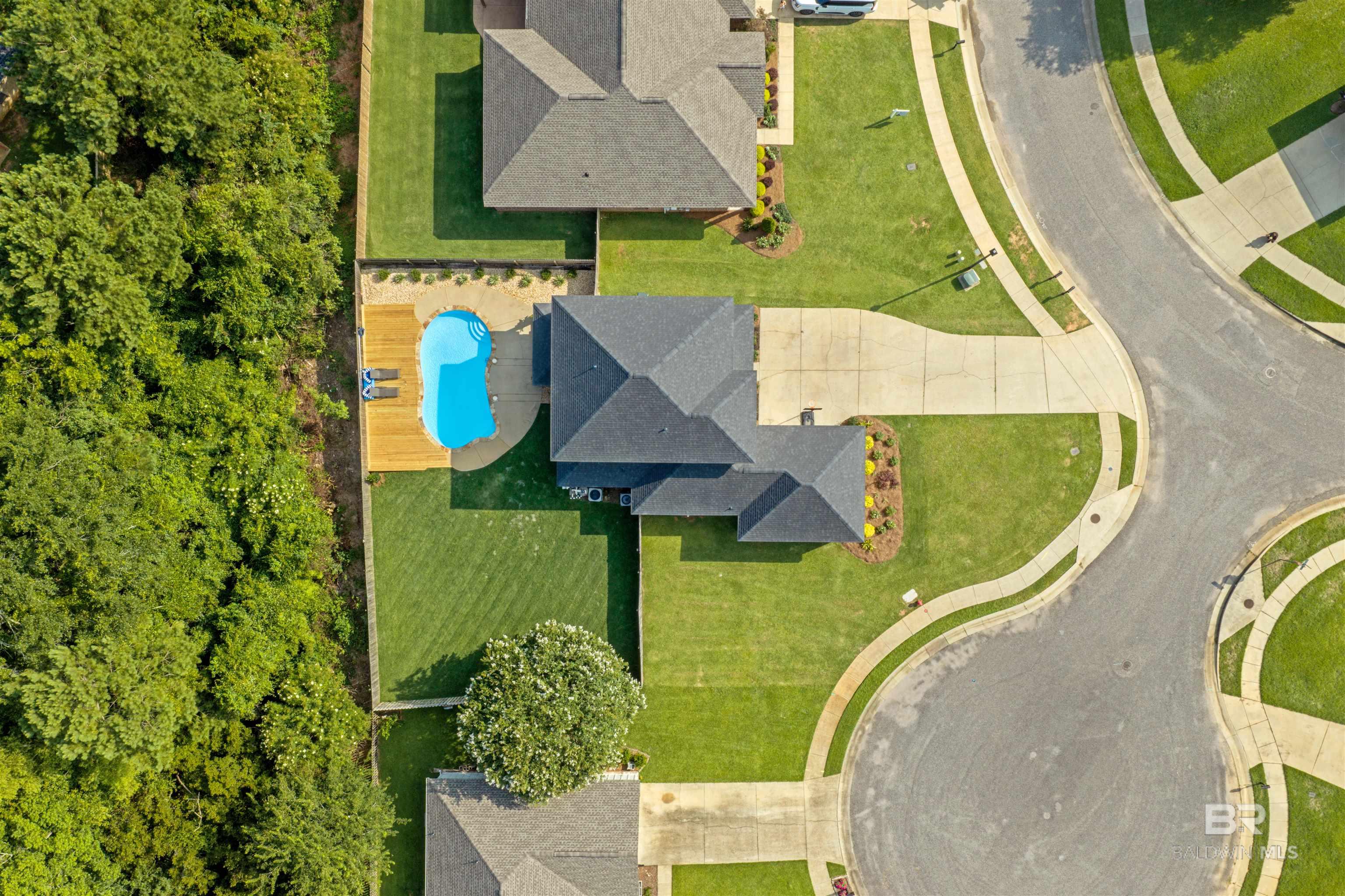 https://zimg.paragon.ice.com/ParagonImages/Property/PG/BCAR/398666/39/0/0/8aa55f40f64eda18ca129da0937b567b/7/8f4cec3f3325dd74d501656deb546c92/398666-a657560c-edb7-48e6-9178-9e299e502fa9.JPG