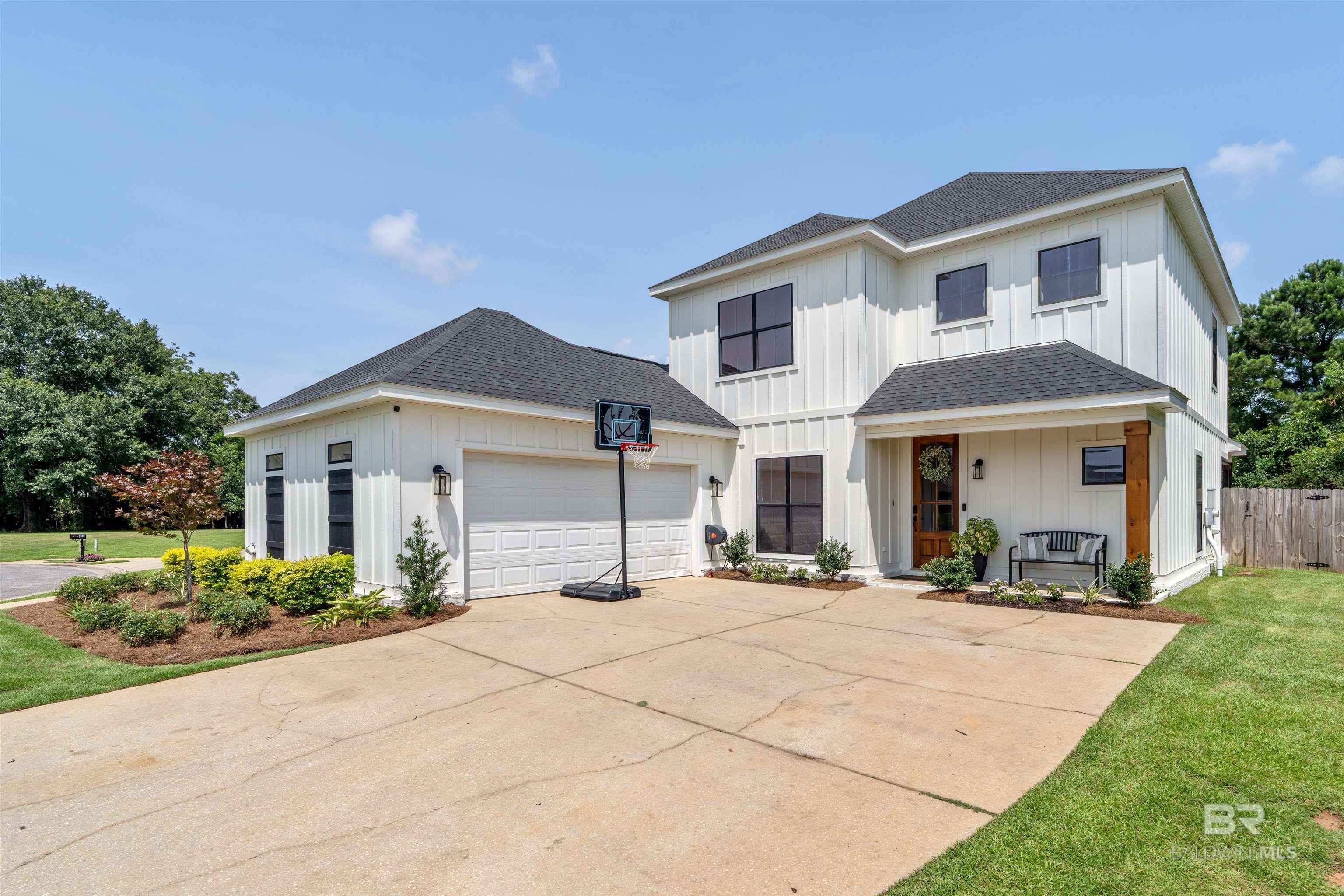 https://zimg.paragon.ice.com/ParagonImages/Property/PG/BCAR/398666/43/0/0/97579f4aaee3a1c4a63bcf2ccf1a1c1b/7/8f4cec3f3325dd74d501656deb546c92/398666-791c5957-879f-4114-b9be-fb998ac1b15c.JPG