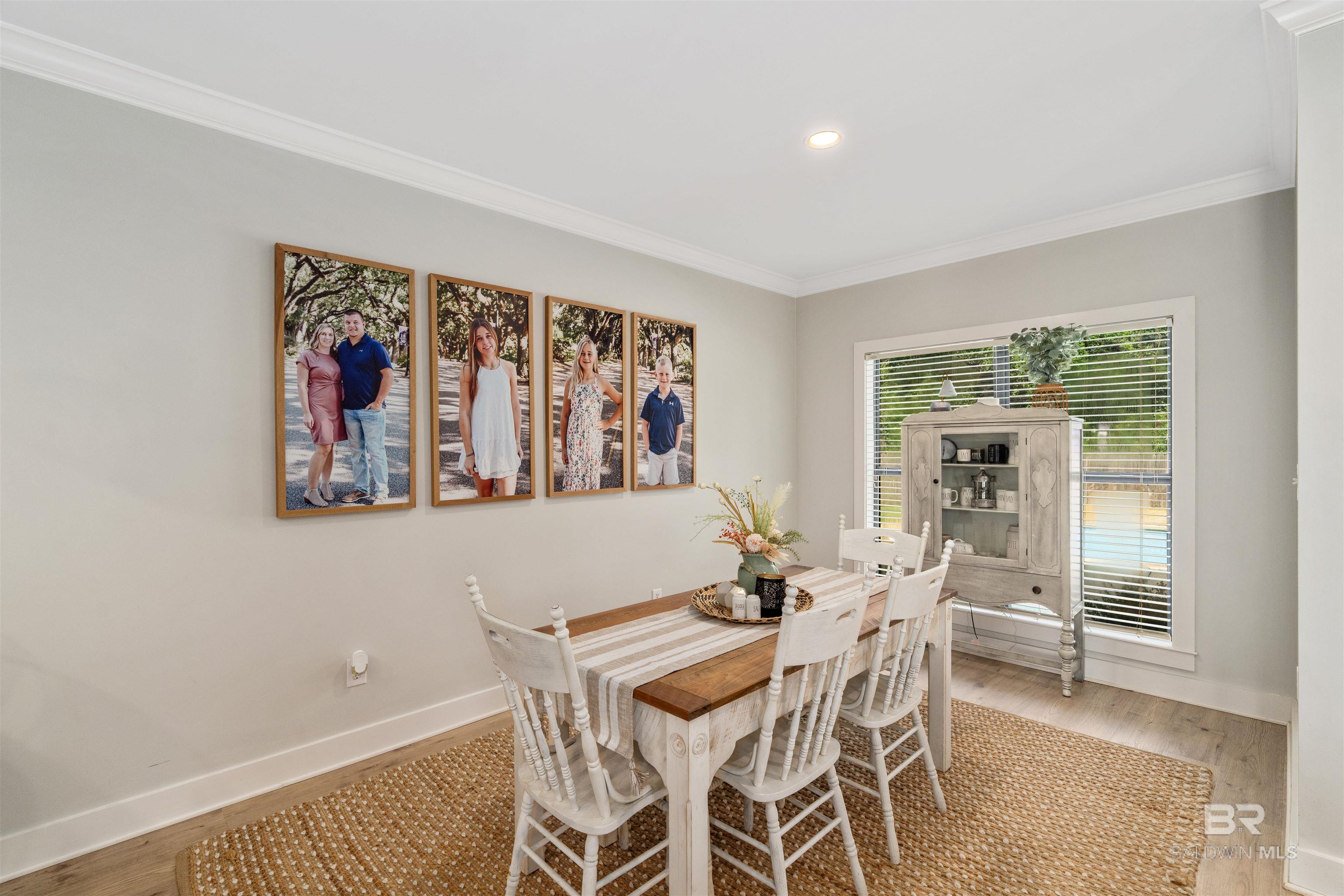 https://zimg.paragon.ice.com/ParagonImages/Property/PG/BCAR/398666/9/0/0/0c341dcbbb28679ac20f3a77b28b087a/7/8f4cec3f3325dd74d501656deb546c92/398666-8b2eb9e9-fd7c-4c3e-92b3-508b59b3486d.JPG