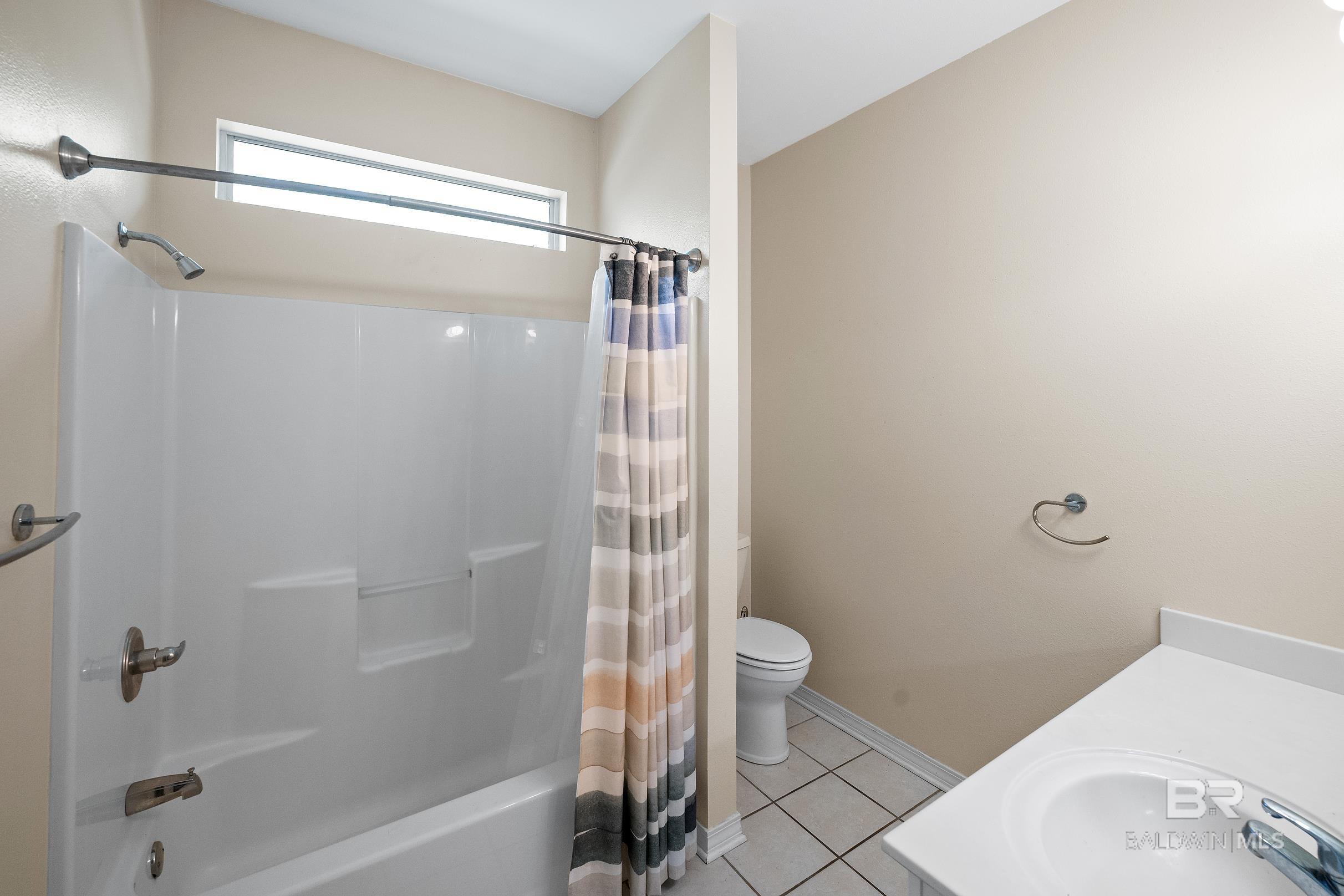 398701 | Photo 27