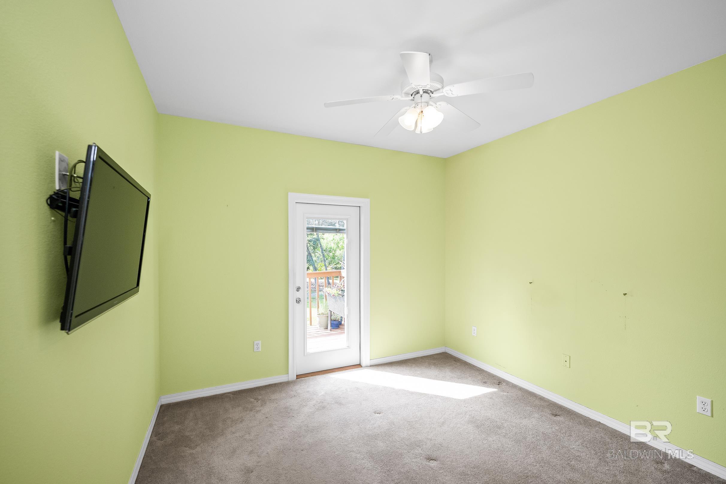 398701 | Photo 29