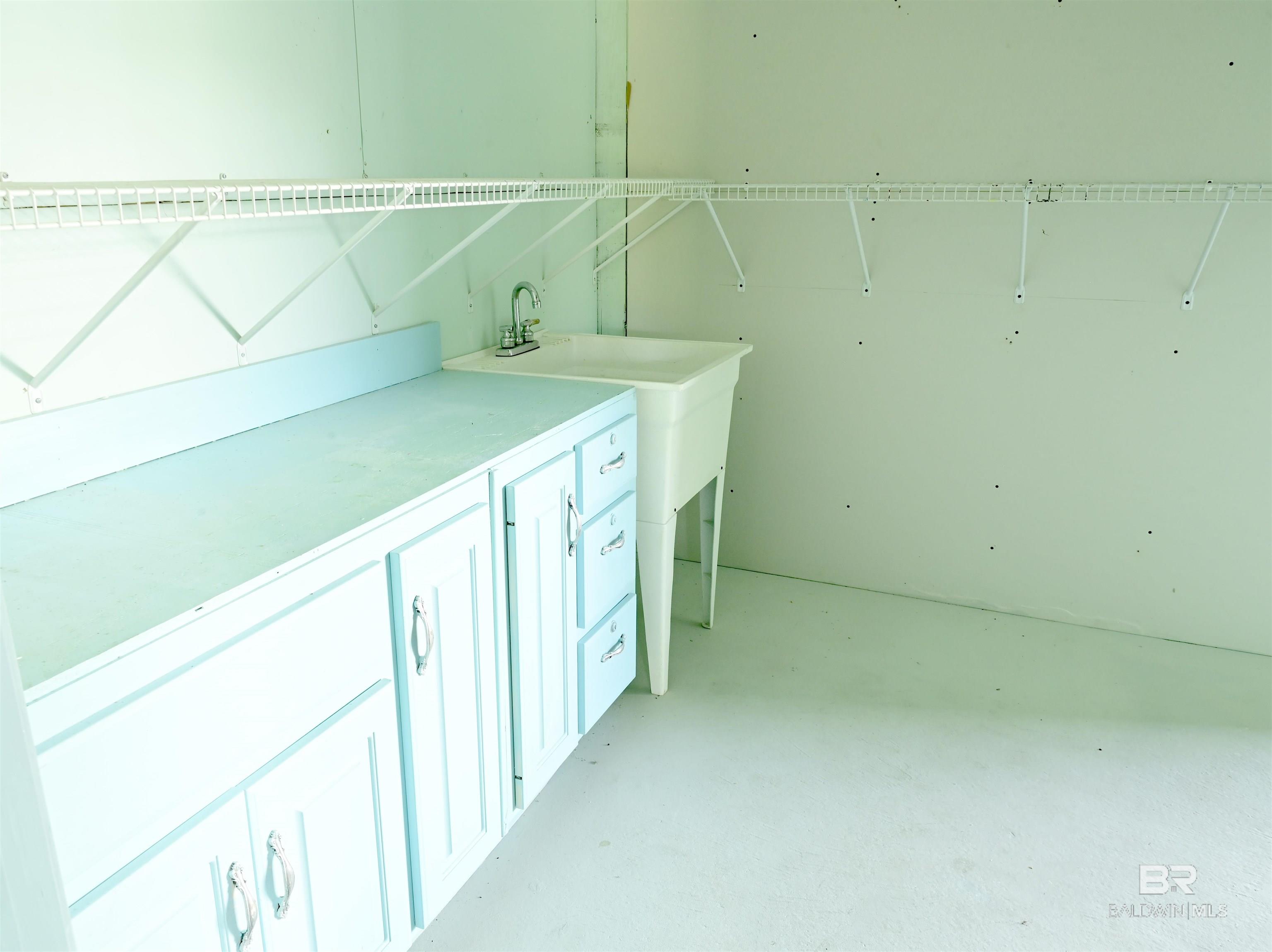 398728 | Photo 23