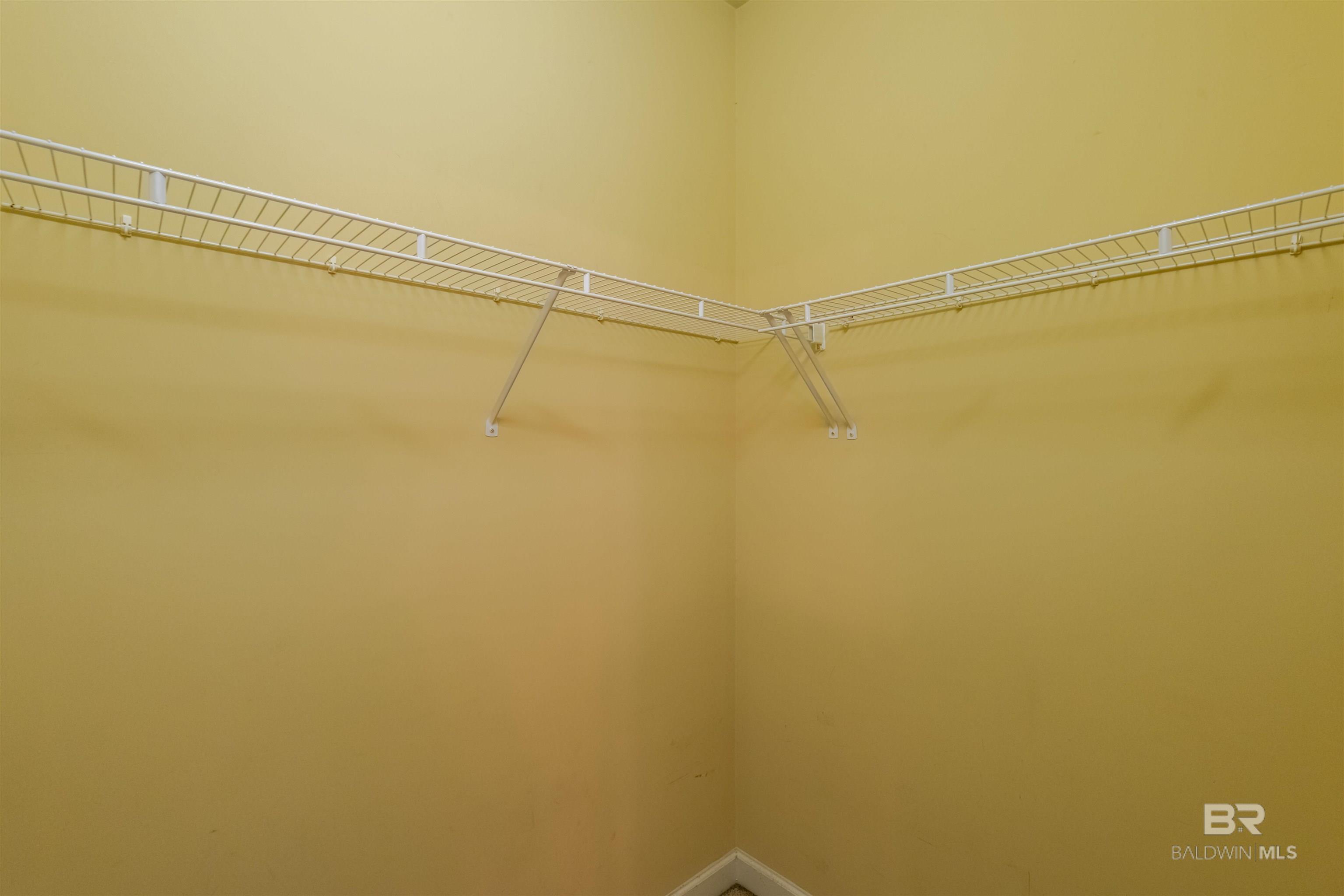 398902 | Photo 40