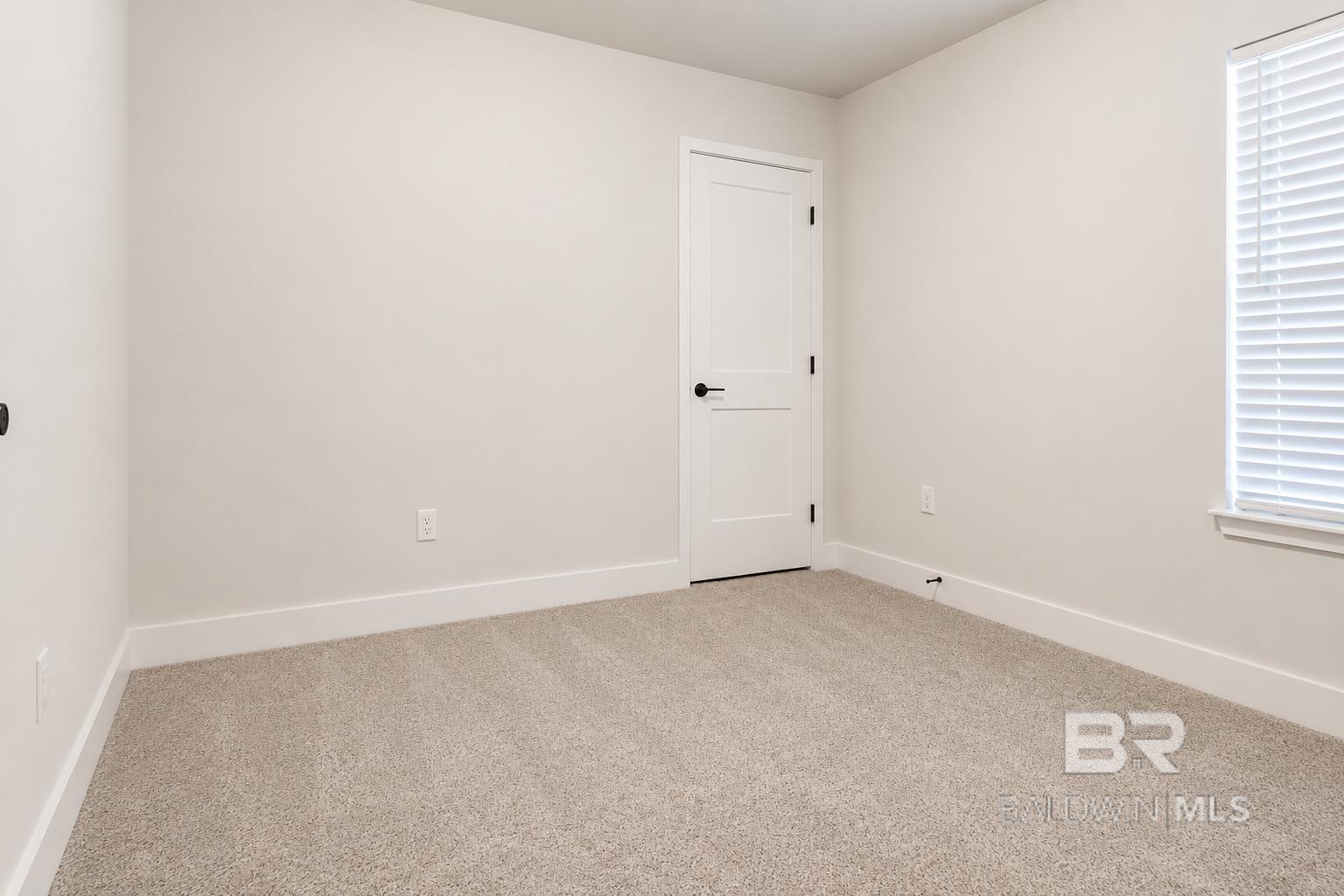 399115 | Photo 25