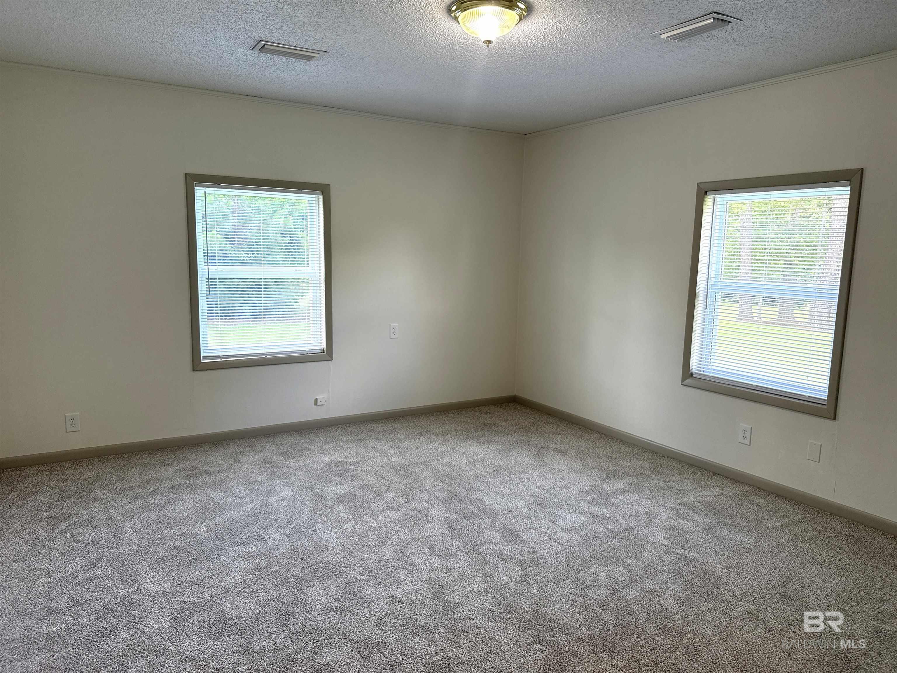399146 | Photo 23