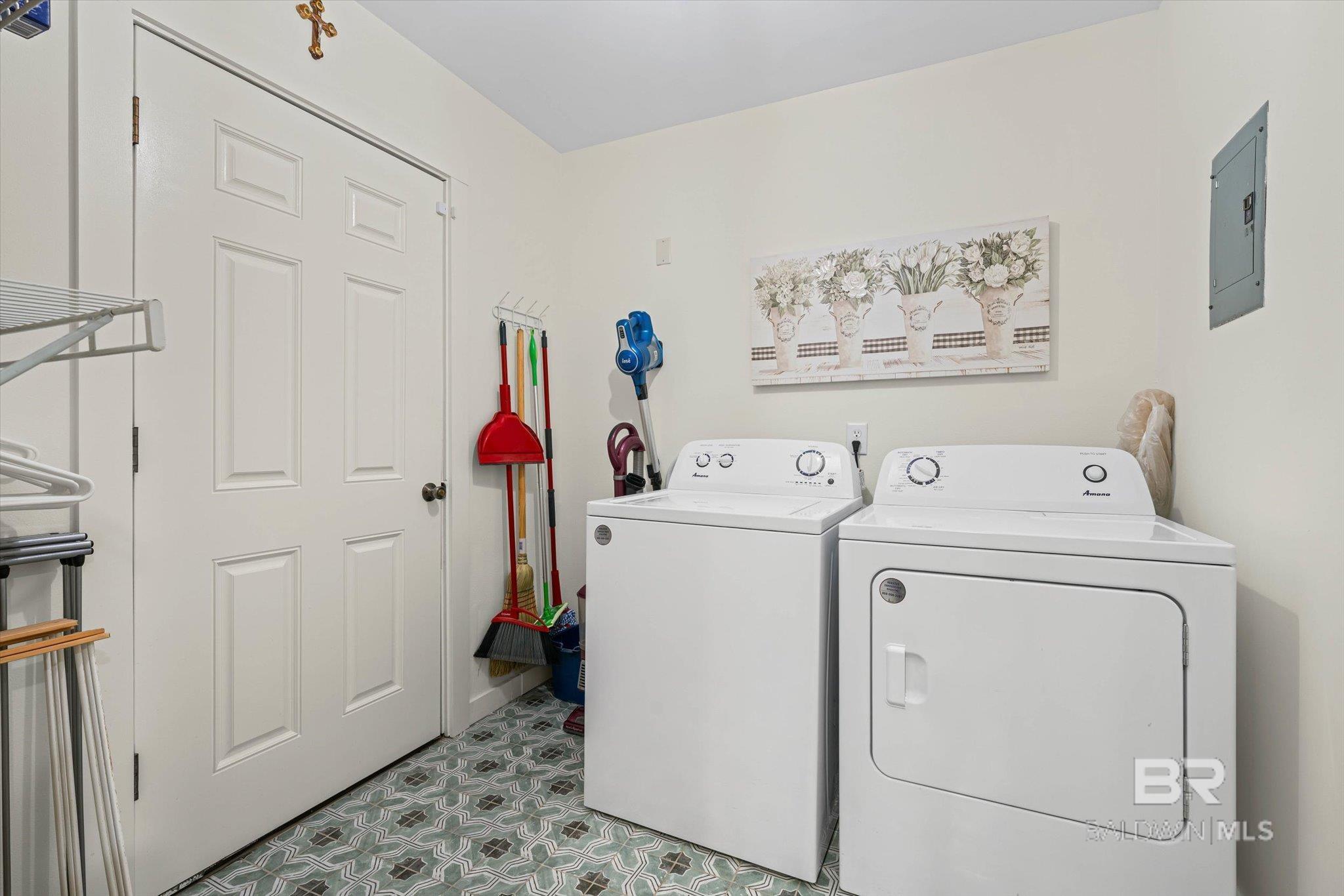 399175 | Photo 24
