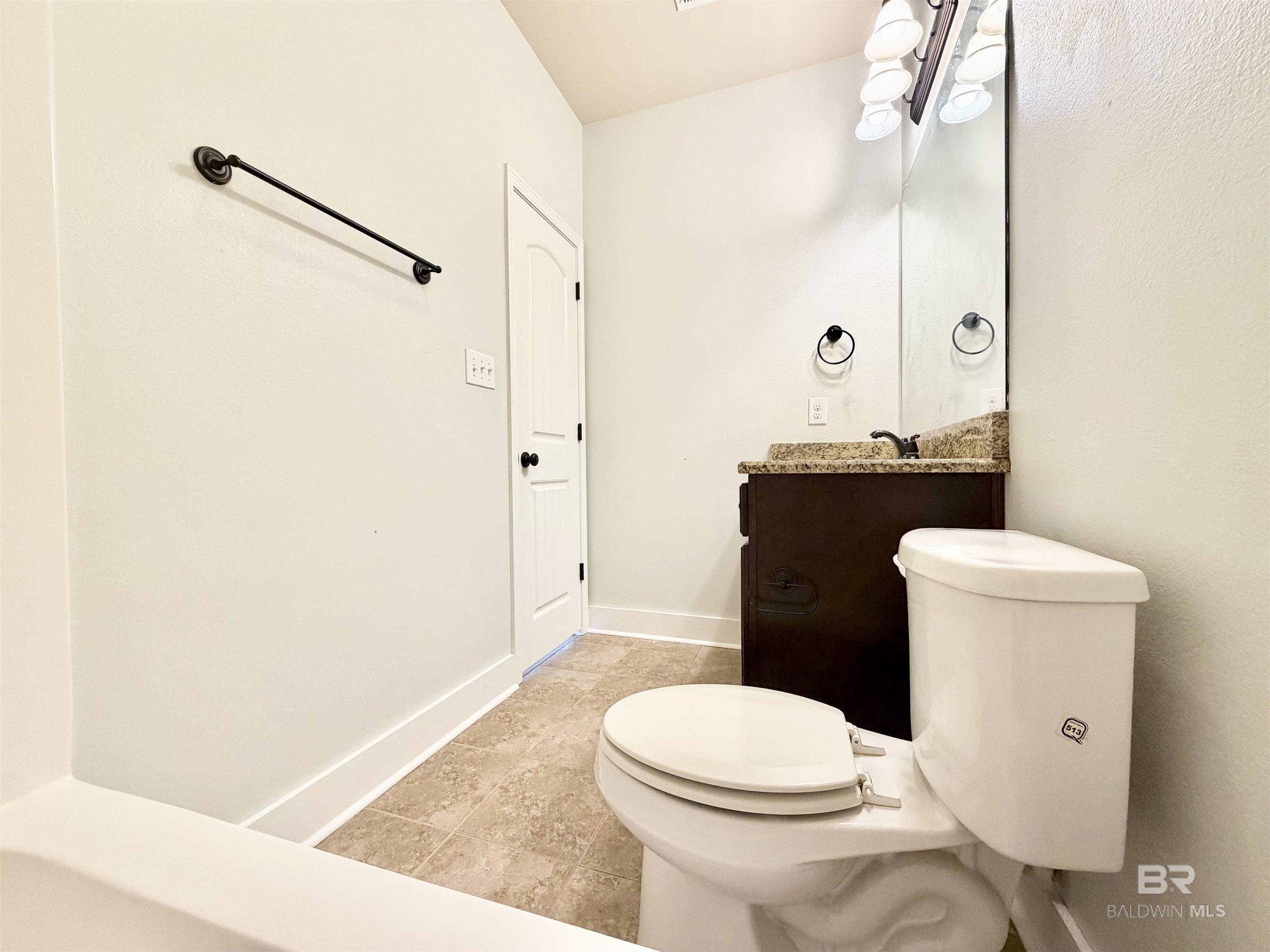 399305 | Photo 23