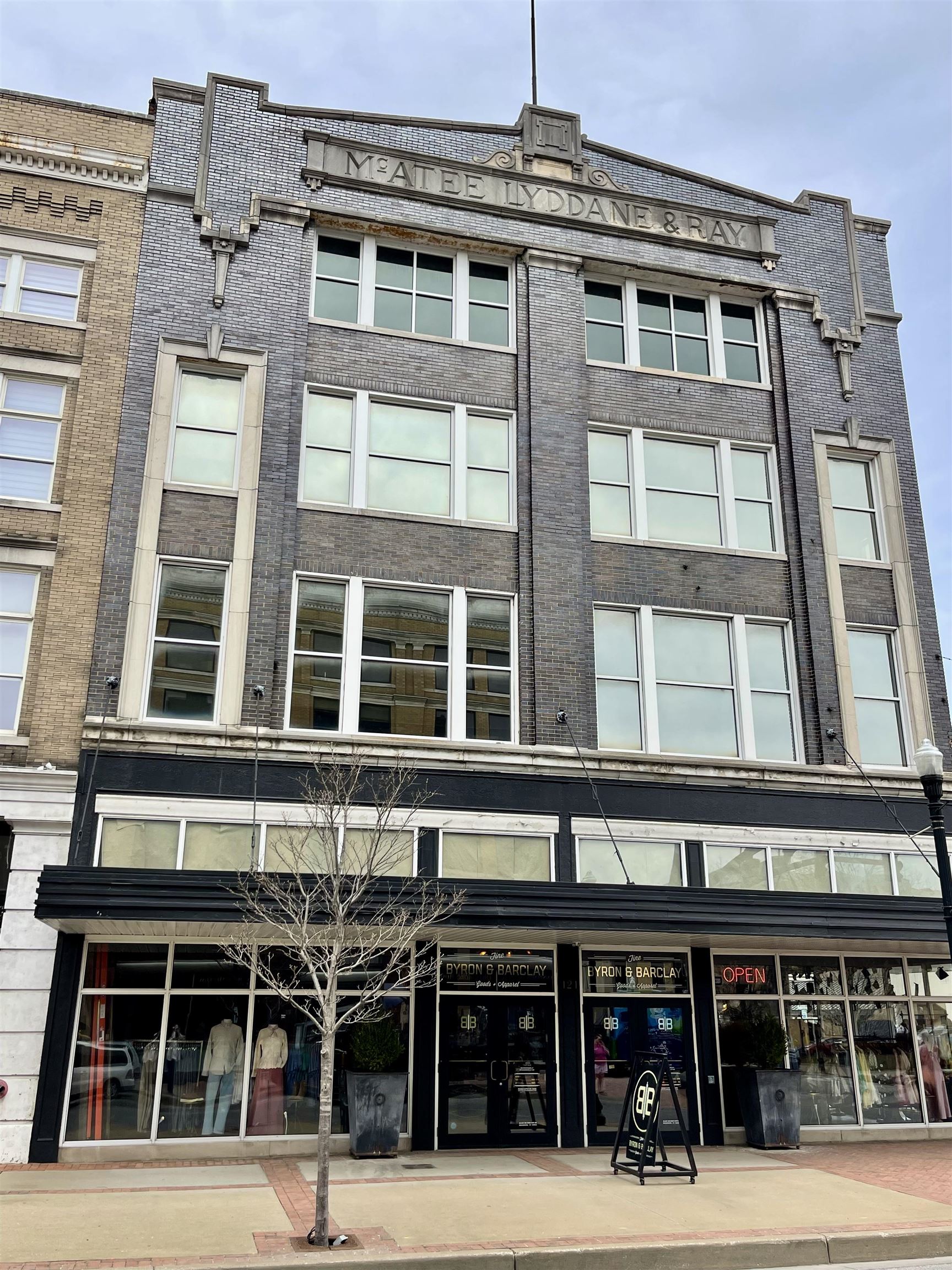 121 E. 2nd, Owensboro, Kentucky 42303, ,Office,For Sale,E. 2nd,76897