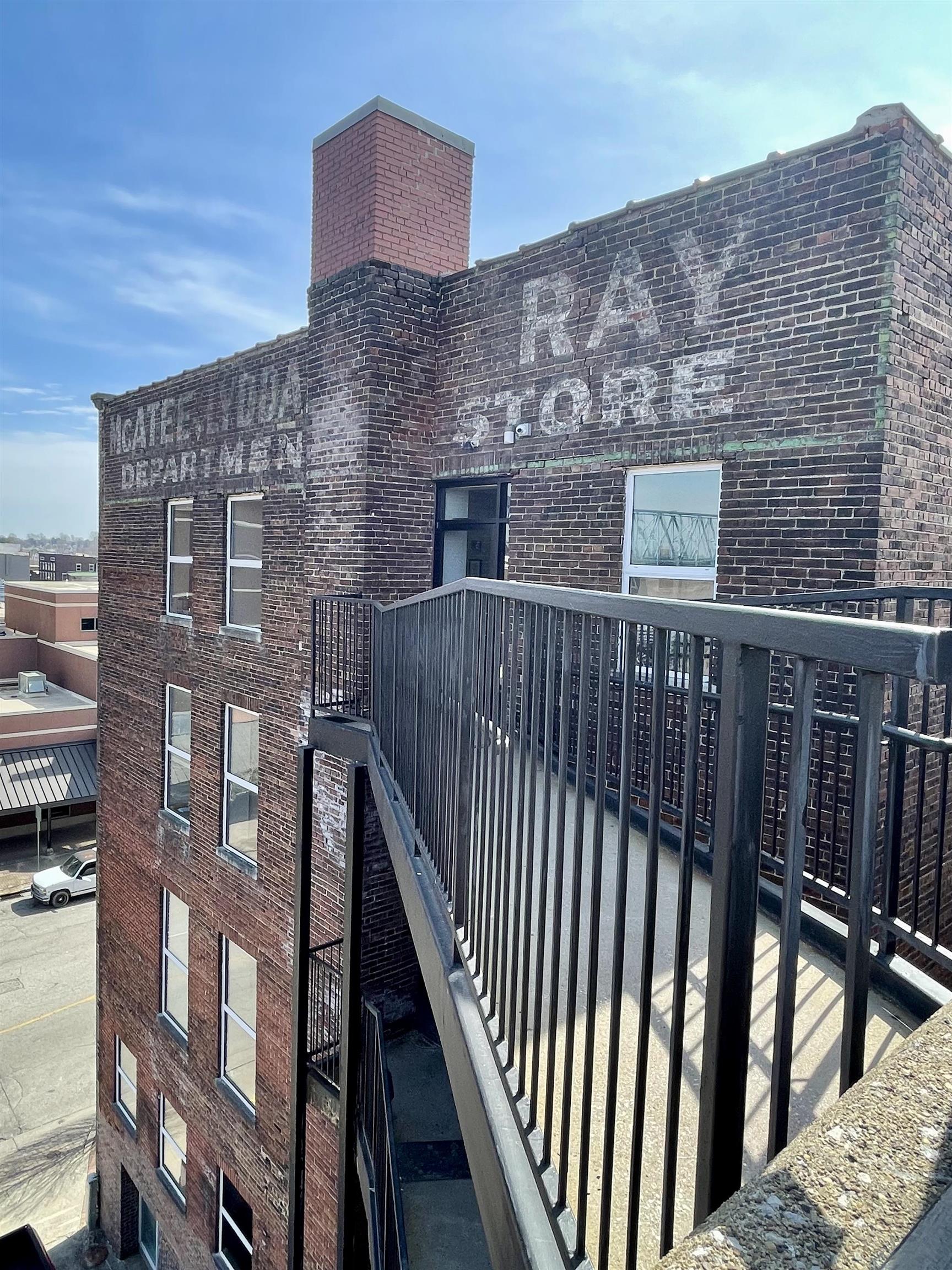 121 E. 2nd, Owensboro, Kentucky 42303, ,Office,For Sale,E. 2nd,76897