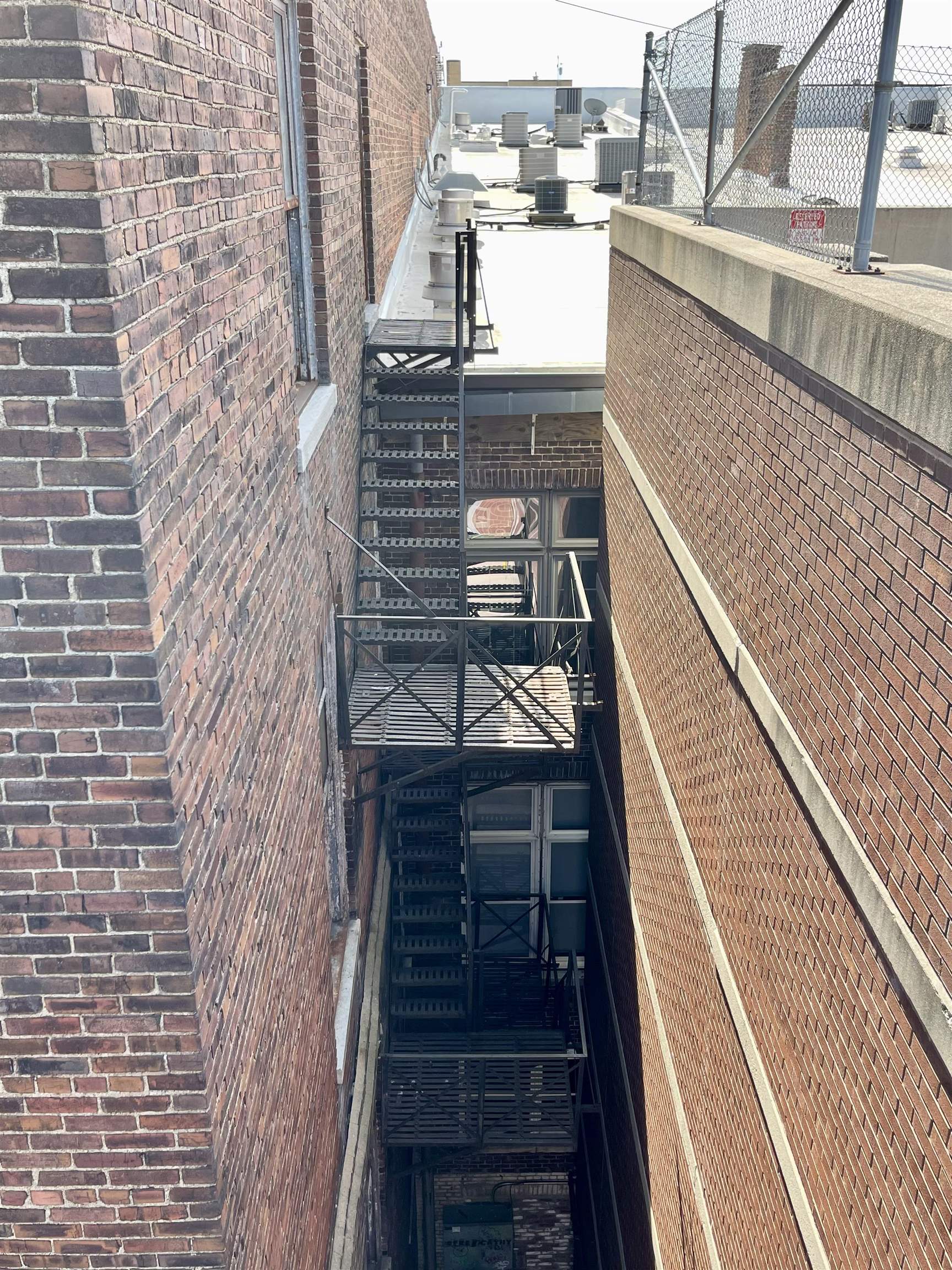 121 E. 2nd, Owensboro, Kentucky 42303, ,Office,For Sale,E. 2nd,76897