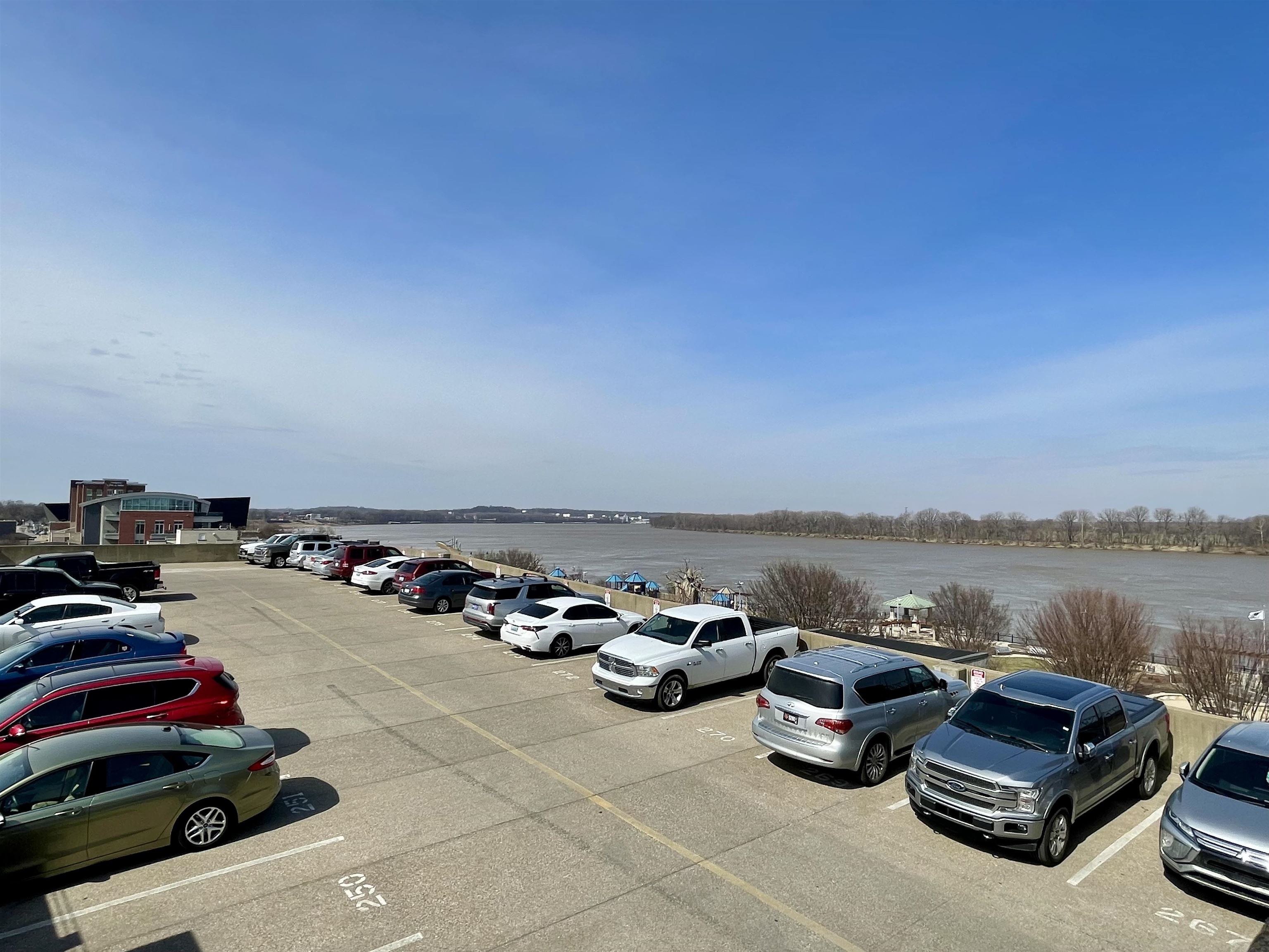 121 E. 2nd, Owensboro, Kentucky 42303, ,Office,For Sale,E. 2nd,76897