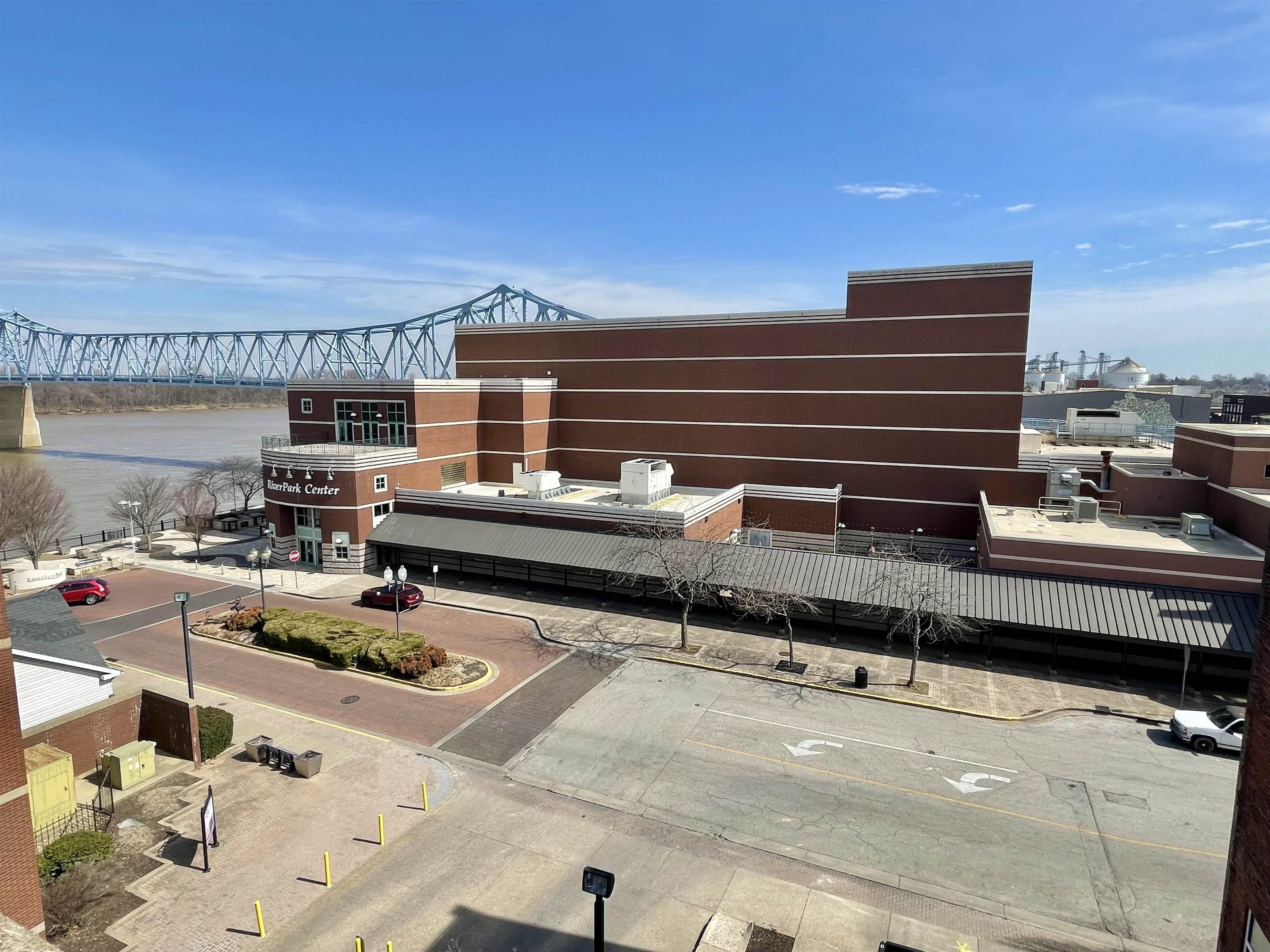 121 E. 2nd, Owensboro, Kentucky 42303, ,Office,For Sale,E. 2nd,76897