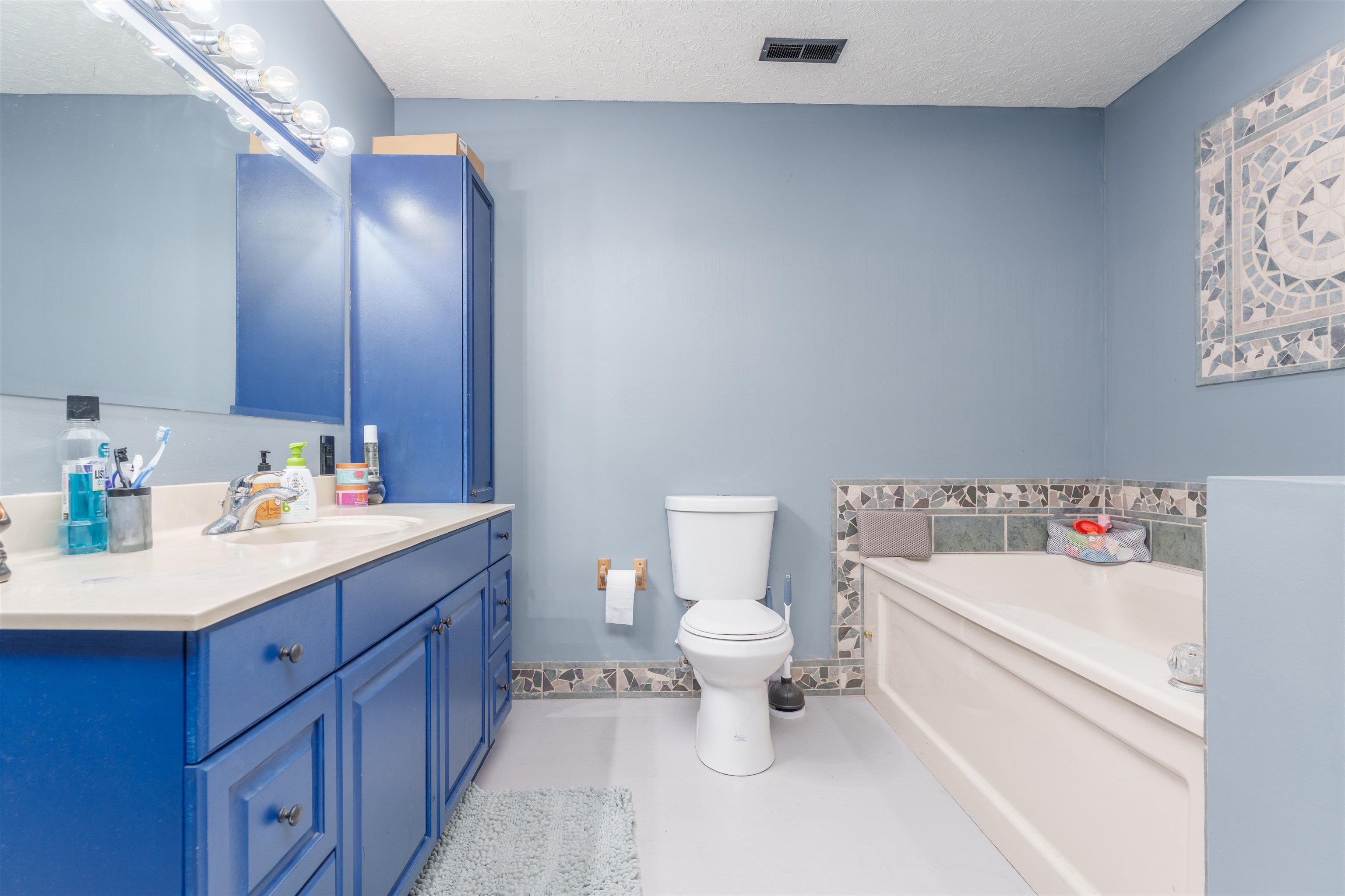 8761 ST. RT. 136 W, Calhoun, Kentucky 42327, 4 Bedrooms Bedrooms, ,3 BathroomsBathrooms,Single Family Residence,For Sale,ST. RT. 136 W,88943