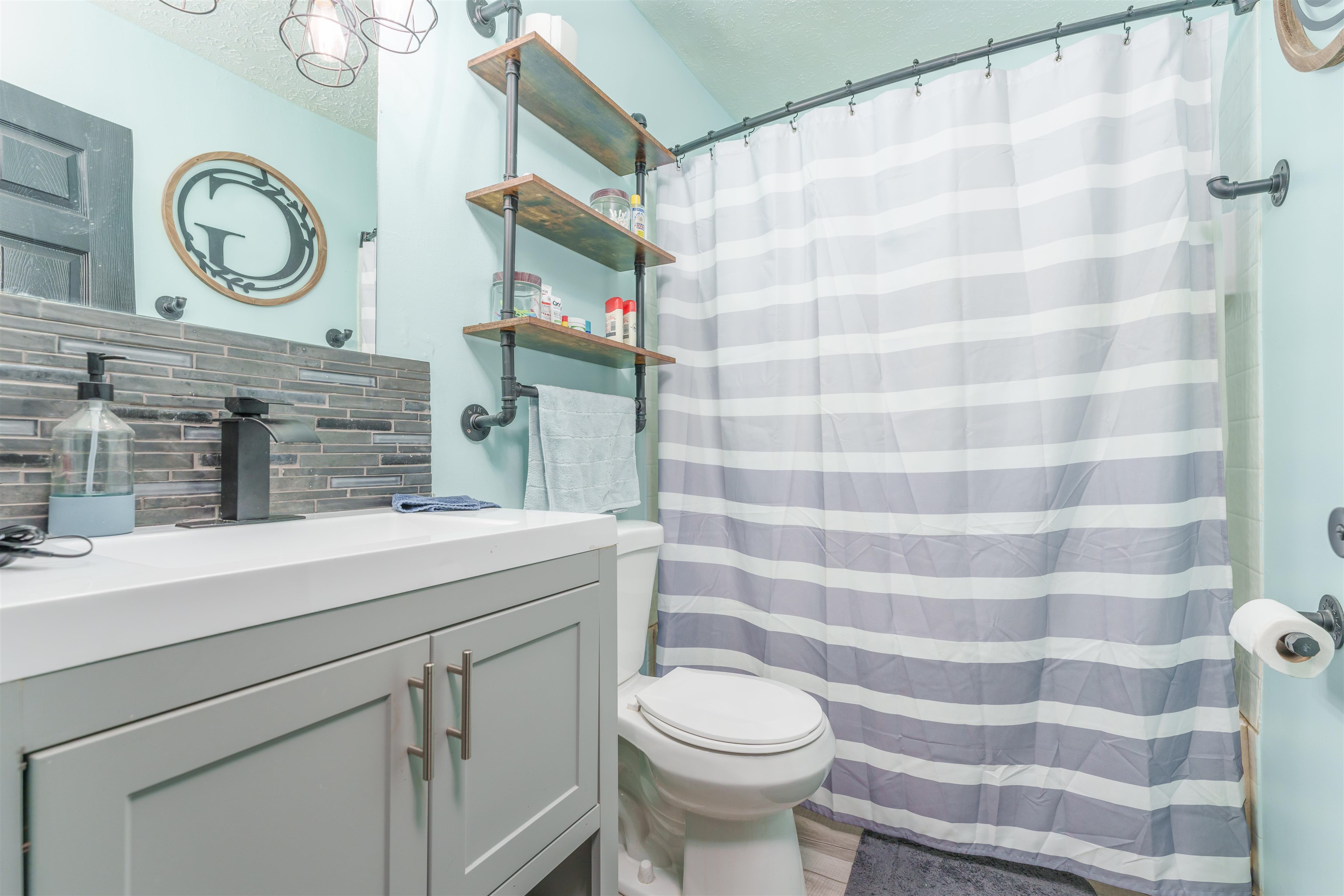 8761 ST. RT. 136 W, Calhoun, Kentucky 42327, 4 Bedrooms Bedrooms, ,3 BathroomsBathrooms,Single Family Residence,For Sale,ST. RT. 136 W,88943