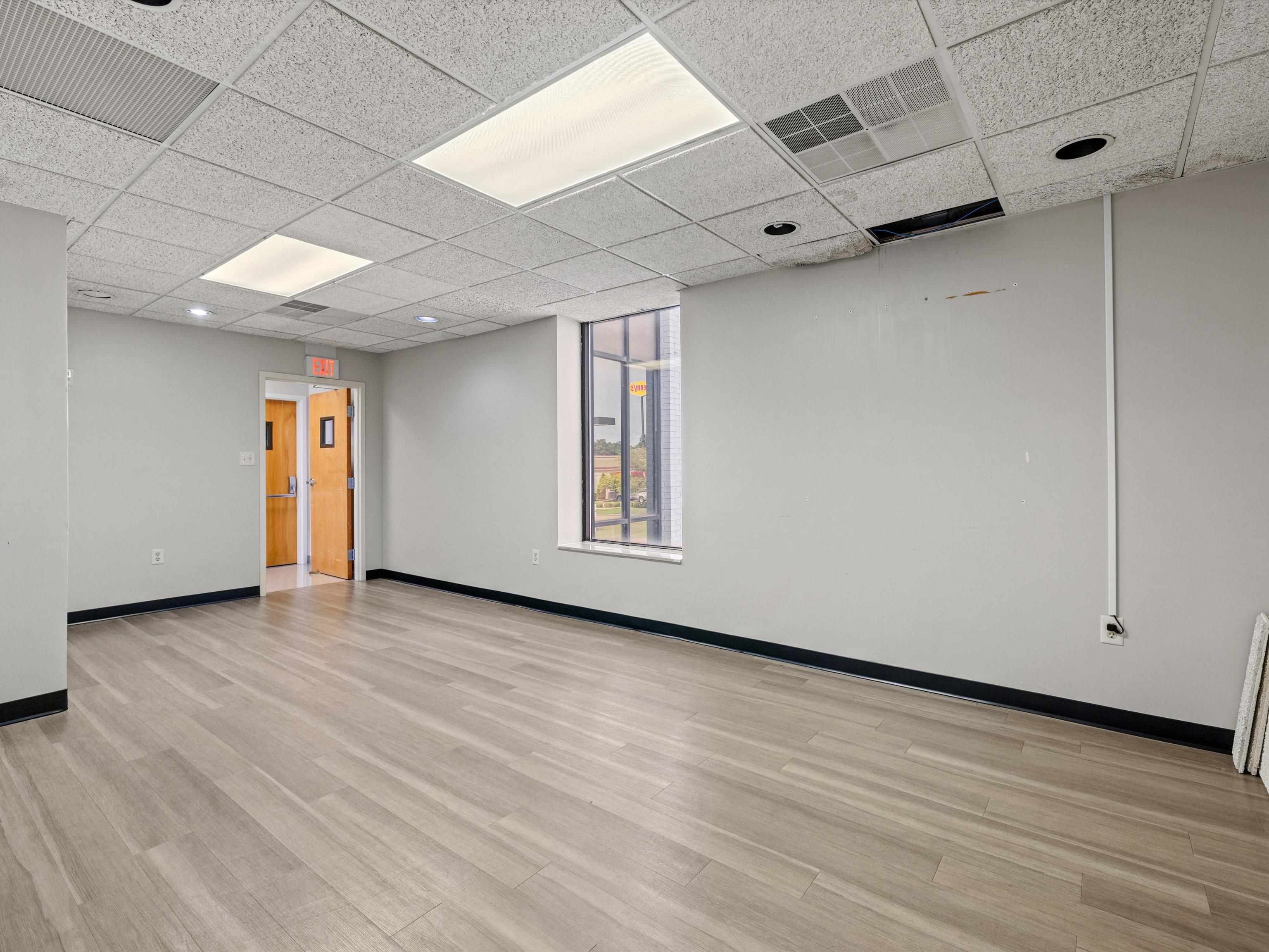 750 Salem Dr Suite 2-C, Owensboro, Kentucky 42303, ,Office,For Sale,Salem Dr Suite 2-C,90352