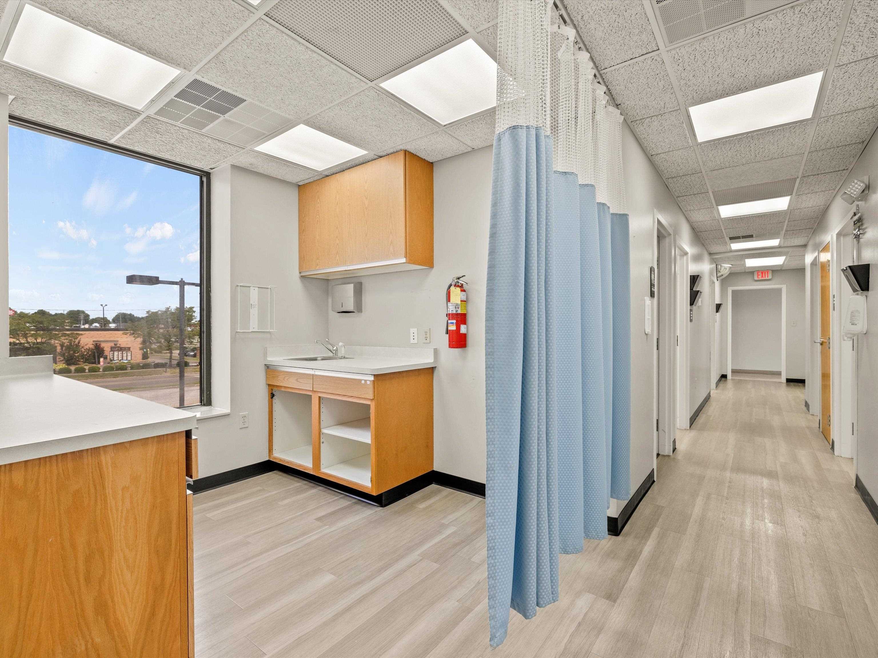 750 Salem Dr Suite 2-D, Owensboro, Kentucky 42303, ,Office,For Sale,Salem Dr Suite 2-D,90353