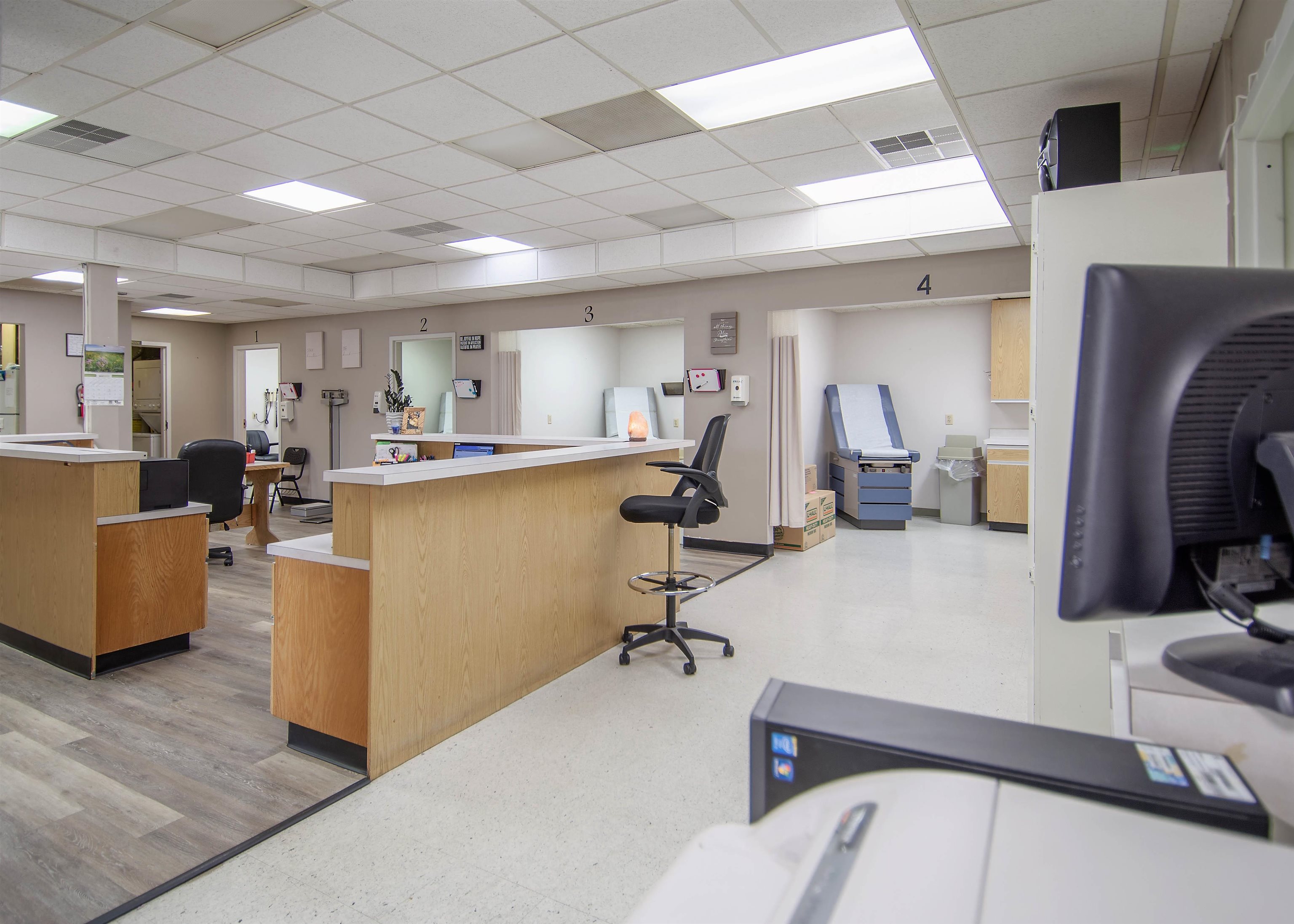 750 Salem Drive, Owensboro, Kentucky 42303, ,Office,For Sale,Salem Drive,91402