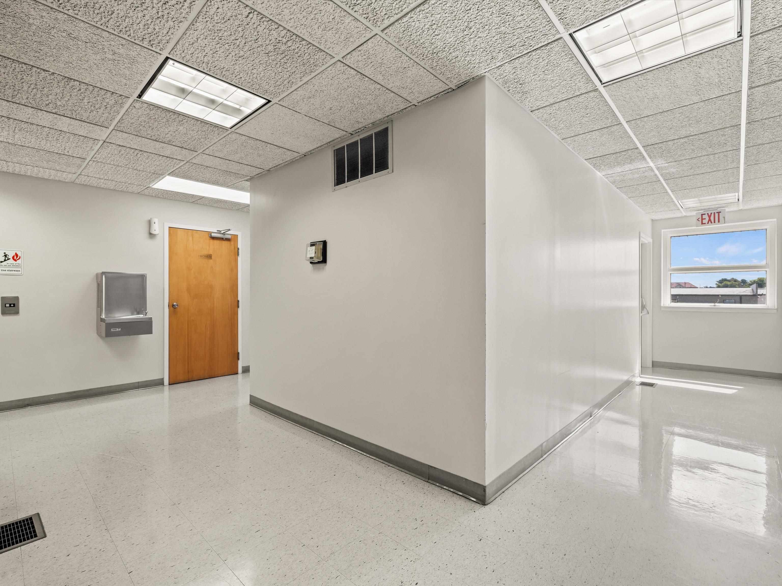 750 Salem Drive, Owensboro, Kentucky 42303, ,Office,For Sale,Salem Drive,91402