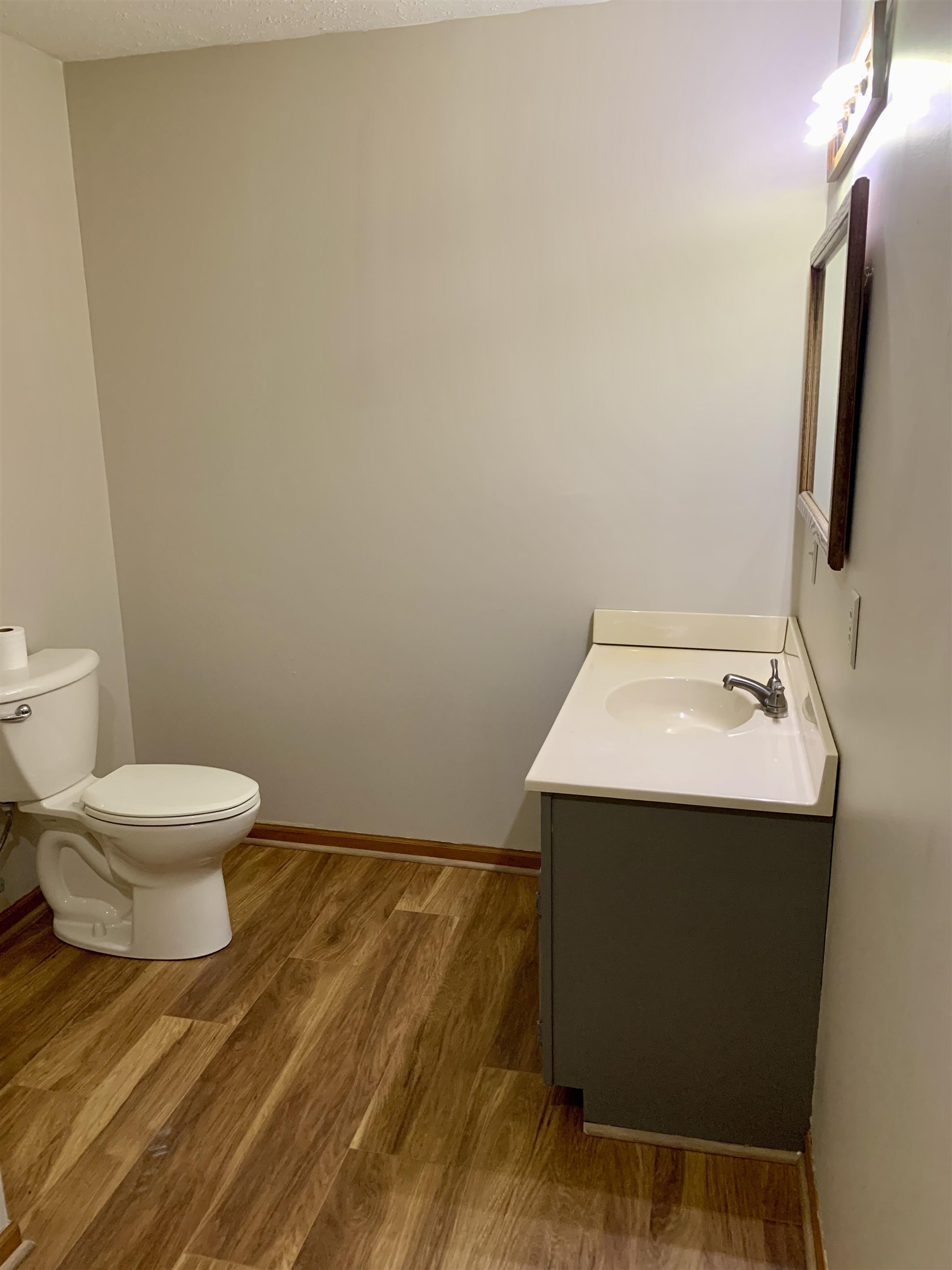 50 Lee Henderson Road, Lewisport, Kentucky 42351, 3 Bedrooms Bedrooms, ,2 BathroomsBathrooms,Single Family Residence,For Sale,Lee Henderson Road,91546