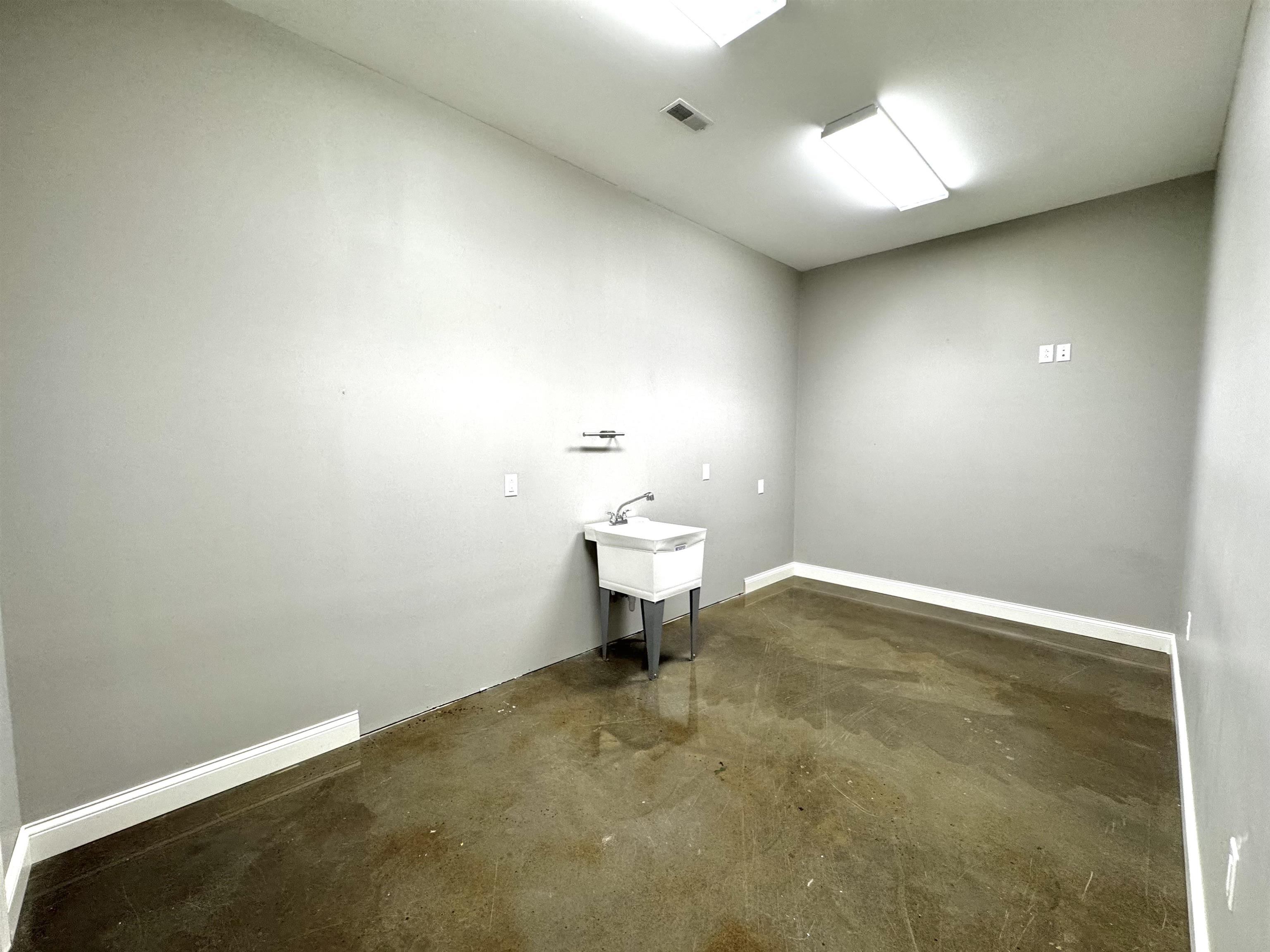 4531 State Route 54, Owensboro, Kentucky 42303, ,Office,For Sale,State Route 54,91814