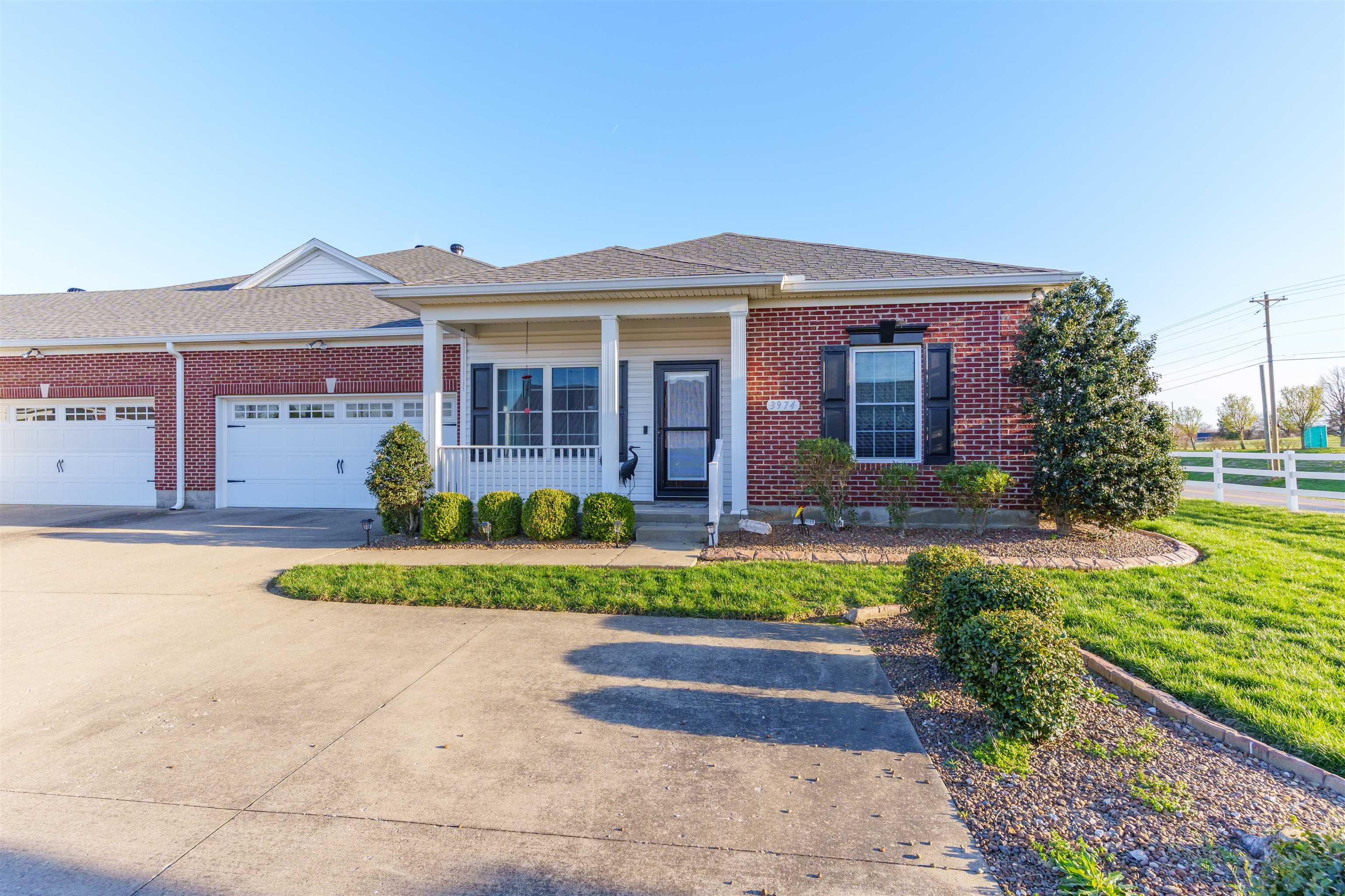 3974 Brookside Ct, Owensboro, Kentucky 42303, 2 Bedrooms Bedrooms, ,2 BathroomsBathrooms,Condominium,For Sale,Brookside Ct,91822