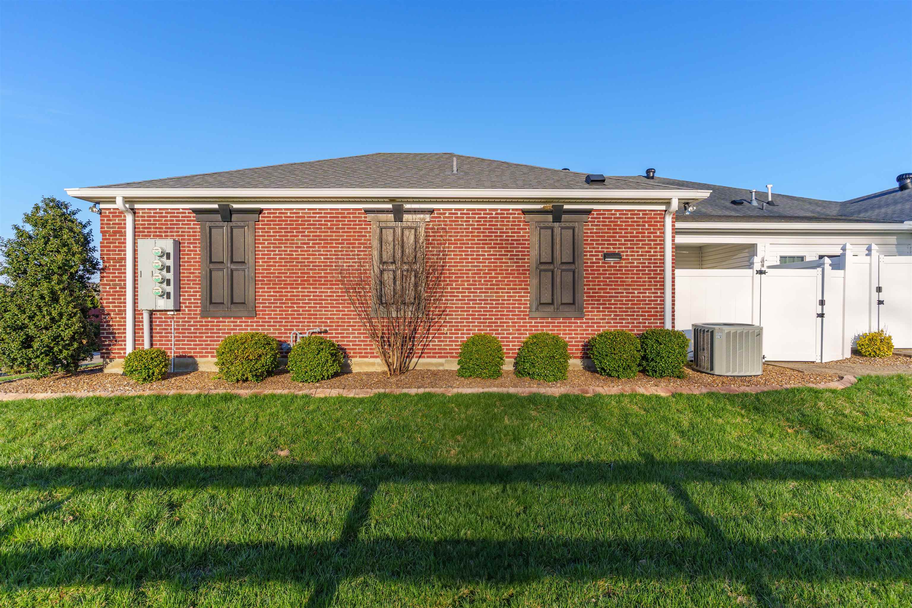 3974 Brookside Ct, Owensboro, Kentucky 42303, 2 Bedrooms Bedrooms, ,2 BathroomsBathrooms,Condominium,For Sale,Brookside Ct,91822