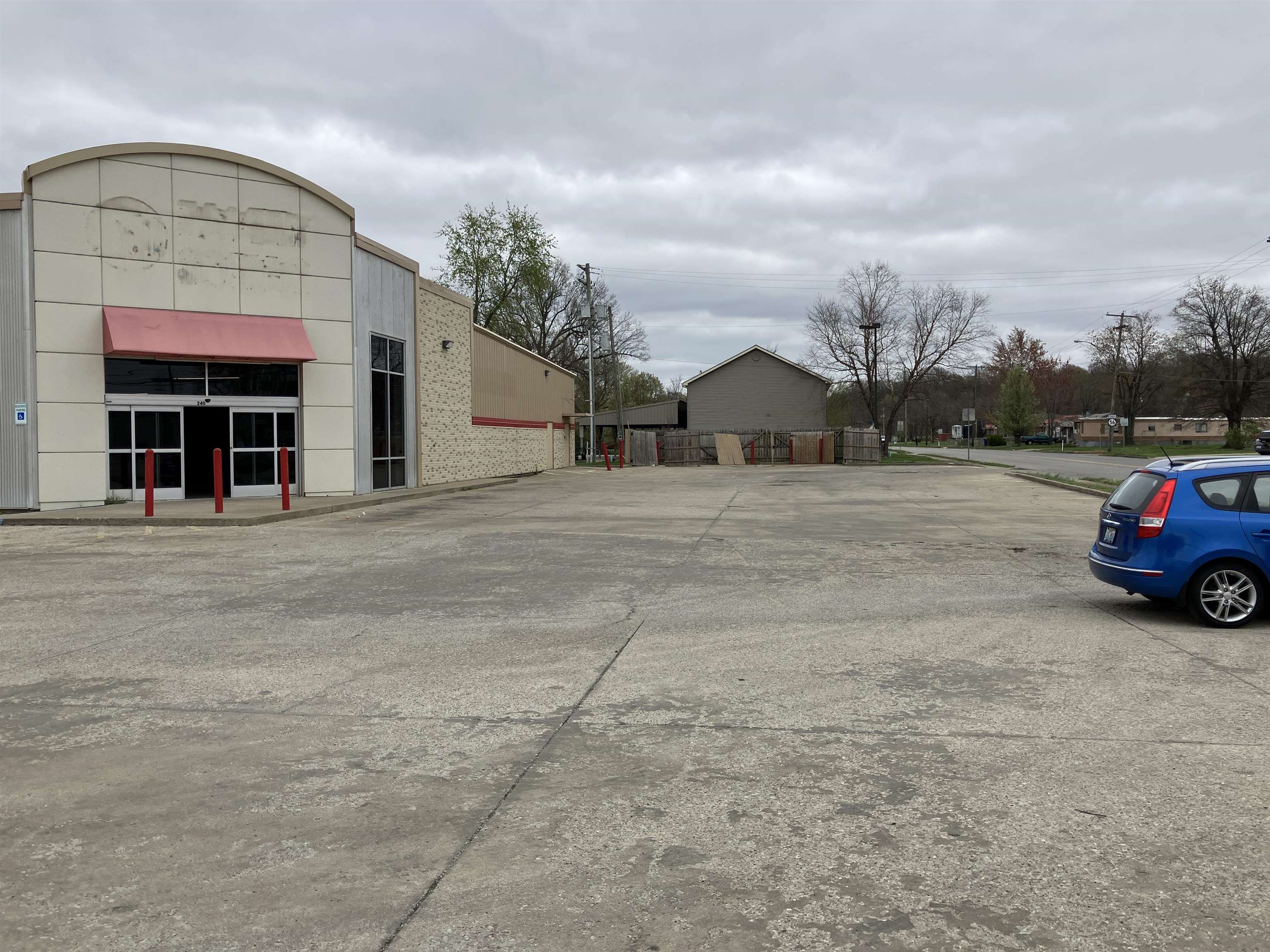 240 US Hwy 41 N, Sebree, Kentucky 42455, ,Retail,For Sale,US Hwy 41 N,91873