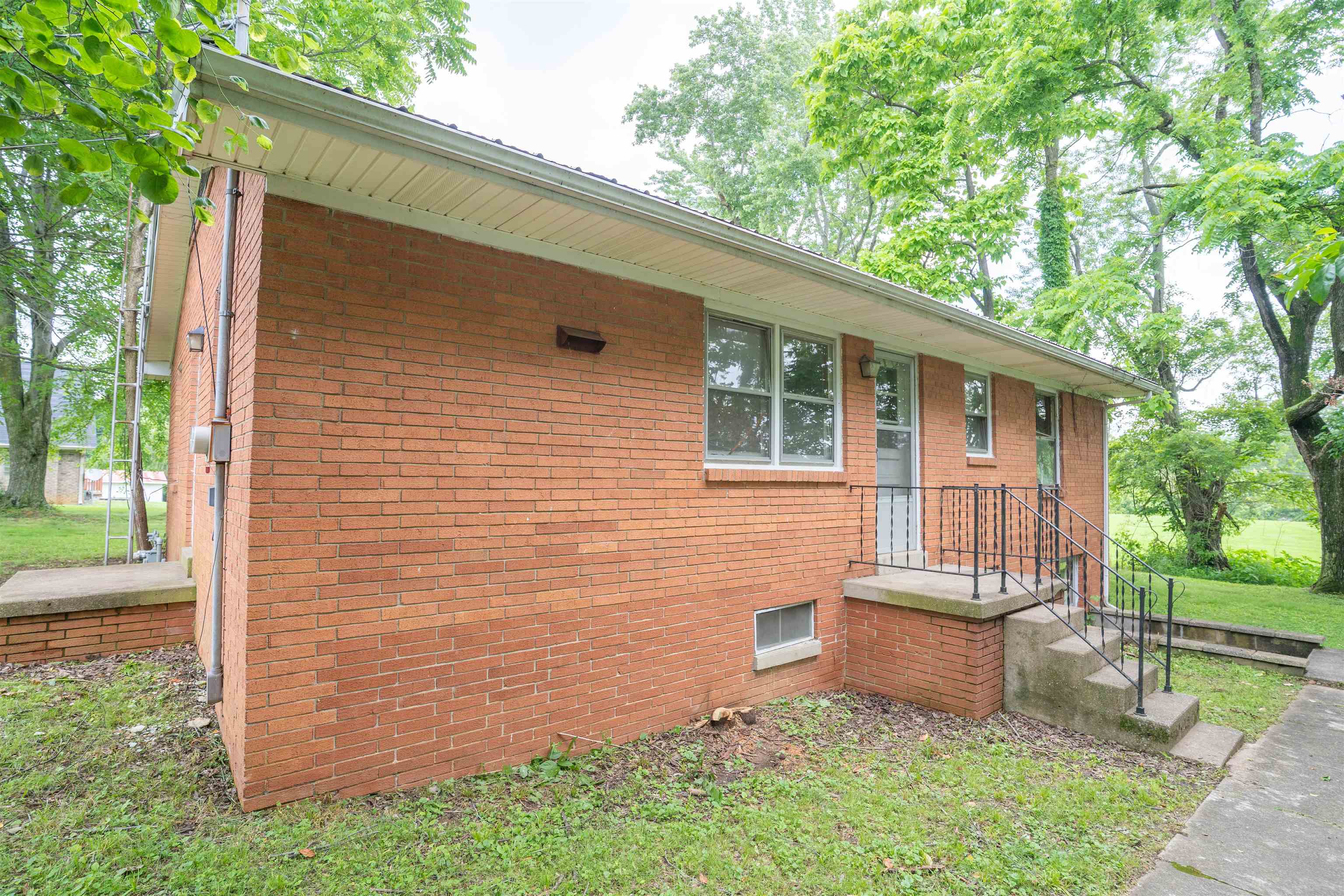 176 Mulberry St., Fordsville, Kentucky 42343, 2 Bedrooms Bedrooms, ,1 BathroomBathrooms,Single Family Residence,For Sale,Mulberry St.,92320