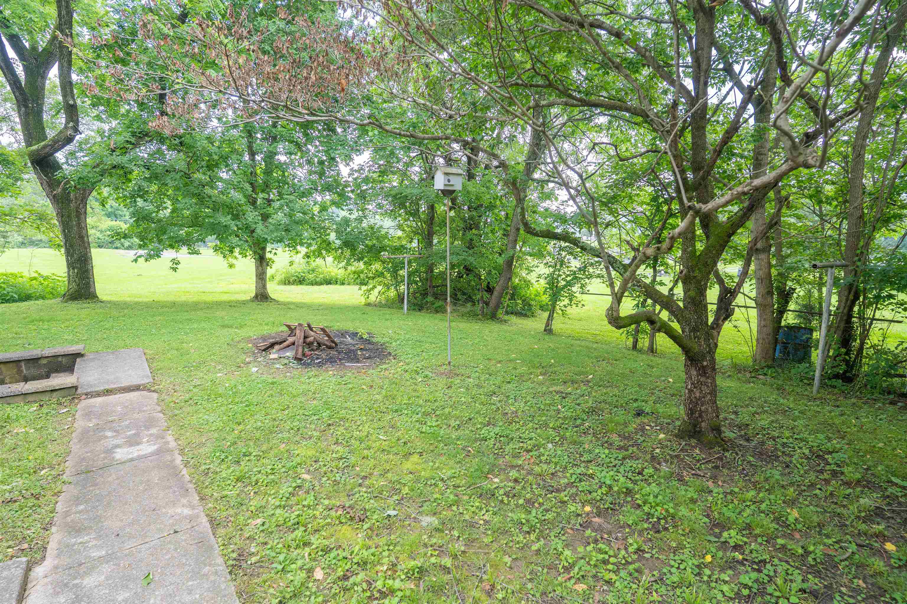 176 Mulberry St., Fordsville, Kentucky 42343, 2 Bedrooms Bedrooms, ,1 BathroomBathrooms,Single Family Residence,For Sale,Mulberry St.,92320