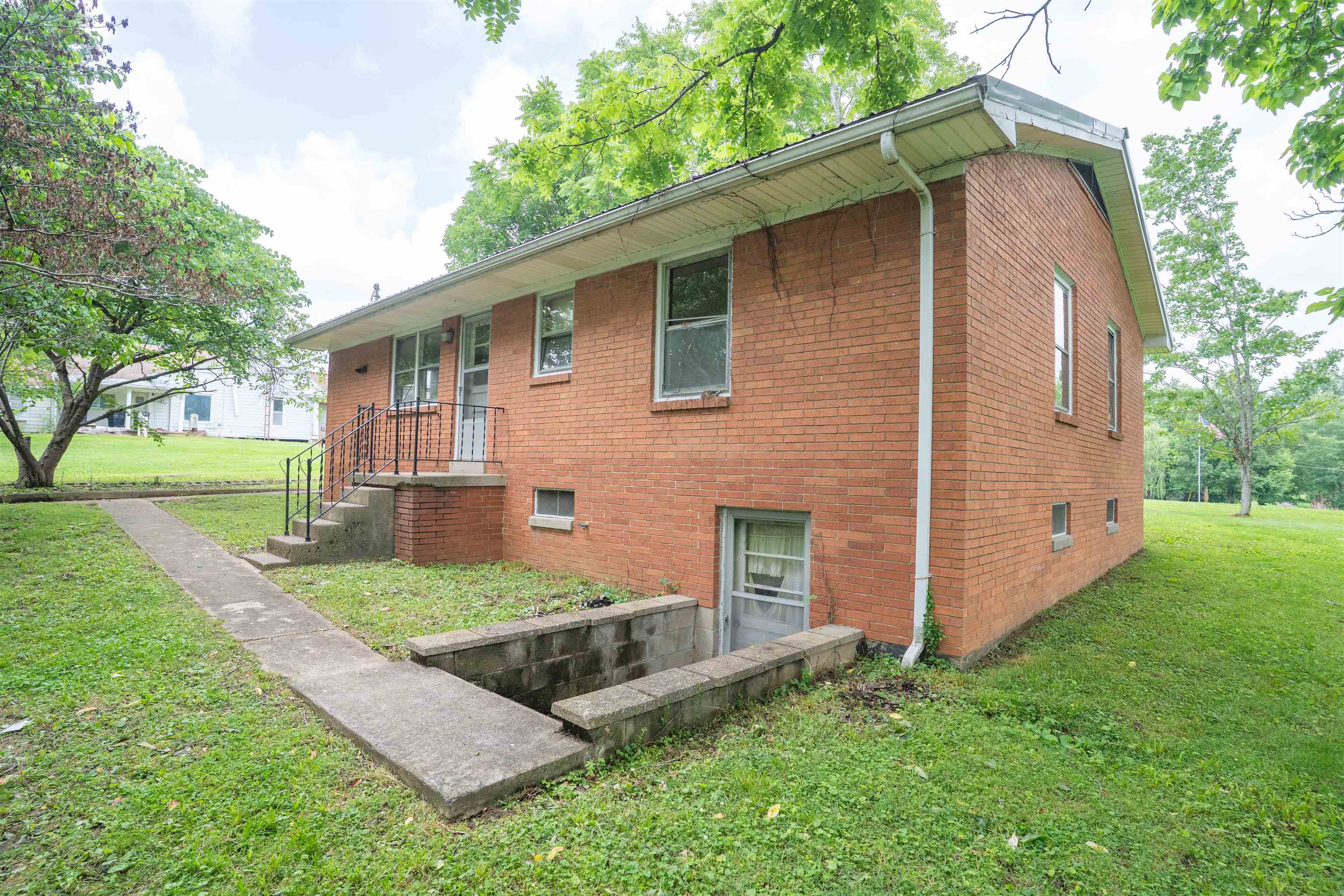 176 Mulberry St., Fordsville, Kentucky 42343, 2 Bedrooms Bedrooms, ,1 BathroomBathrooms,Single Family Residence,For Sale,Mulberry St.,92320