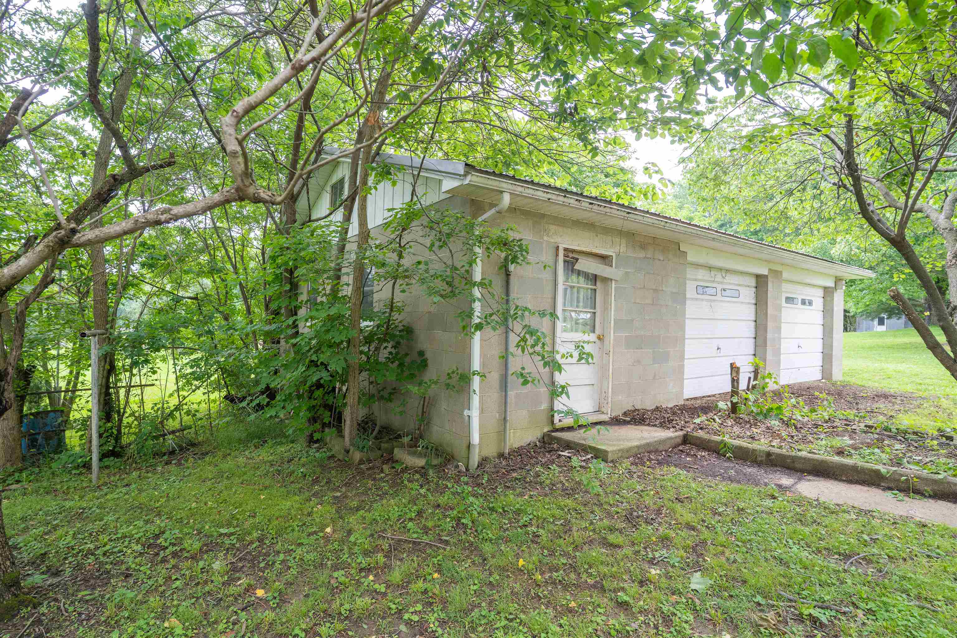 176 Mulberry St., Fordsville, Kentucky 42343, 2 Bedrooms Bedrooms, ,1 BathroomBathrooms,Single Family Residence,For Sale,Mulberry St.,92320