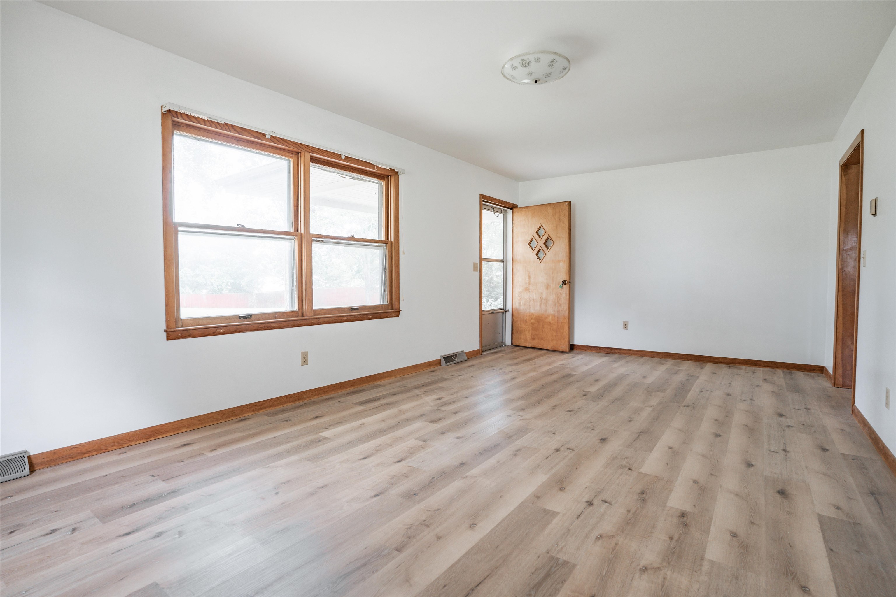 176 Mulberry St., Fordsville, Kentucky 42343, 2 Bedrooms Bedrooms, ,1 BathroomBathrooms,Single Family Residence,For Sale,Mulberry St.,92320