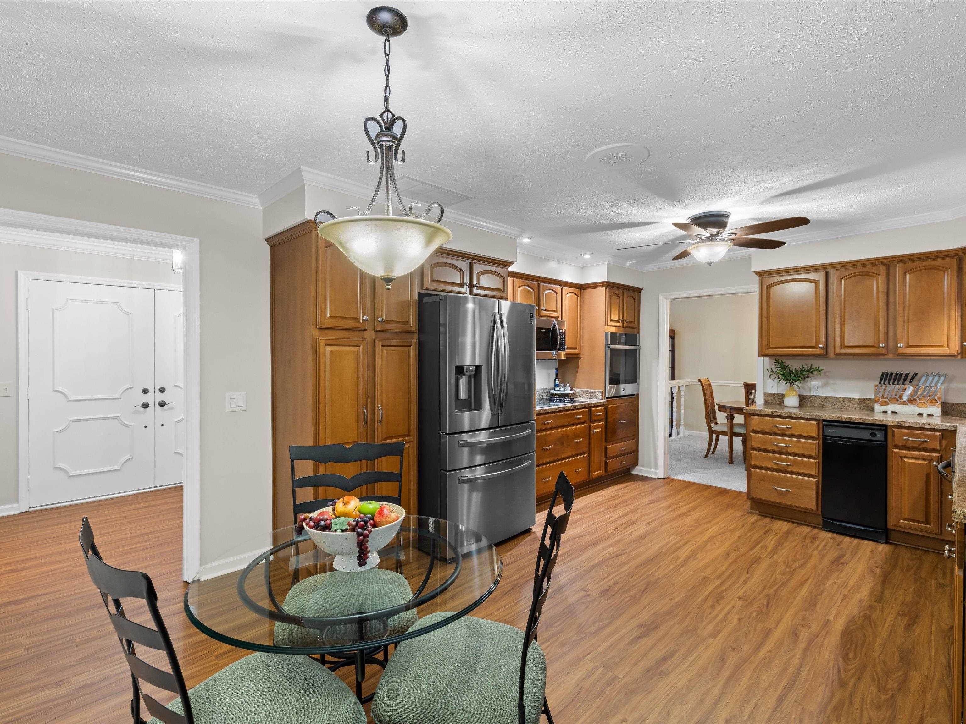 375 Hillcrest Circle, Hawesville, Kentucky 42348, 4 Bedrooms Bedrooms, ,3 BathroomsBathrooms,Single Family Residence,For Sale,Hillcrest Circle,92347