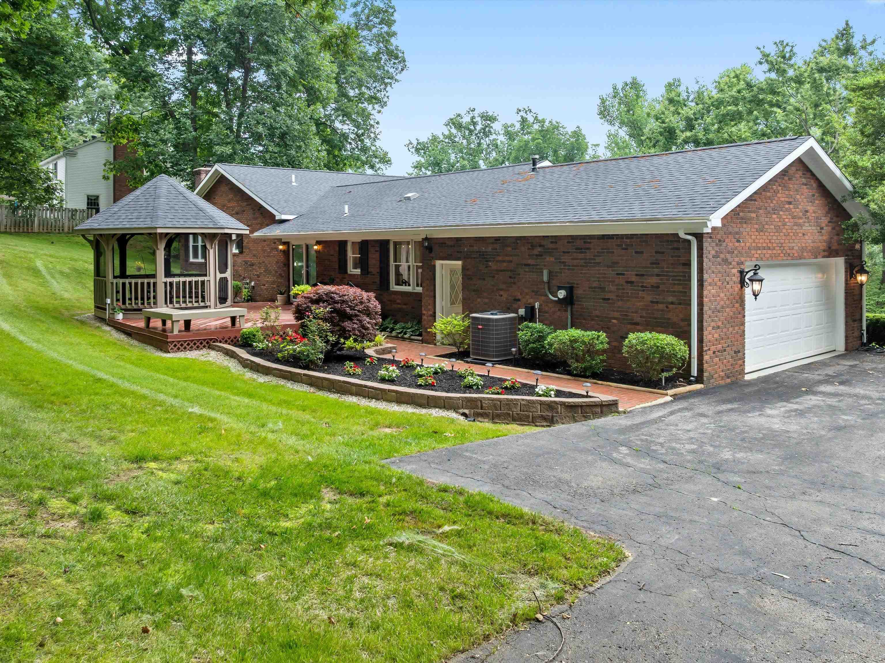 375 Hillcrest Circle, Hawesville, Kentucky 42348, 4 Bedrooms Bedrooms, ,3 BathroomsBathrooms,Single Family Residence,For Sale,Hillcrest Circle,92347