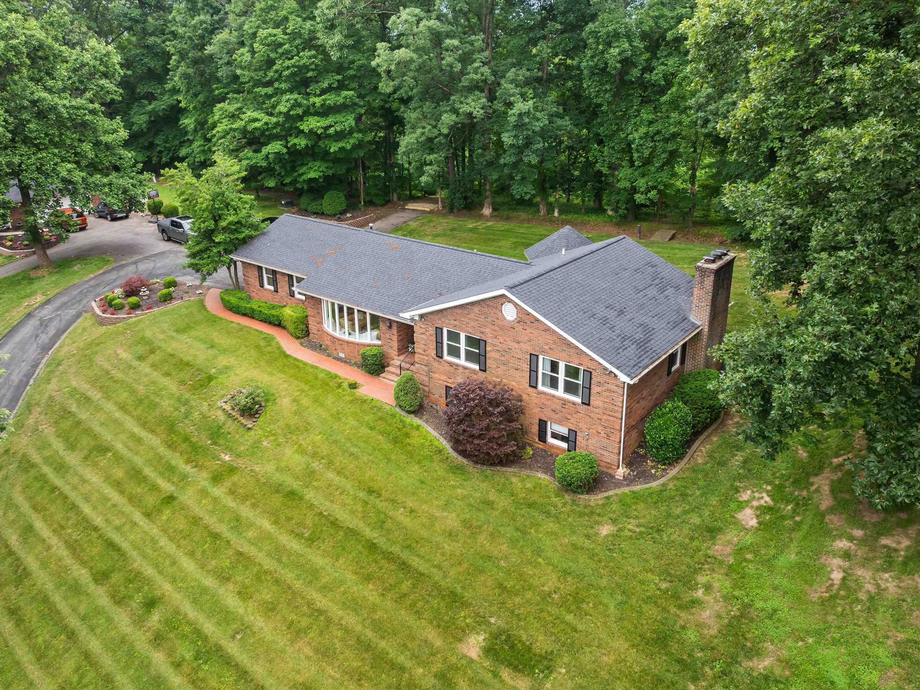 375 Hillcrest Circle, Hawesville, Kentucky 42348, 4 Bedrooms Bedrooms, ,3 BathroomsBathrooms,Single Family Residence,For Sale,Hillcrest Circle,92347