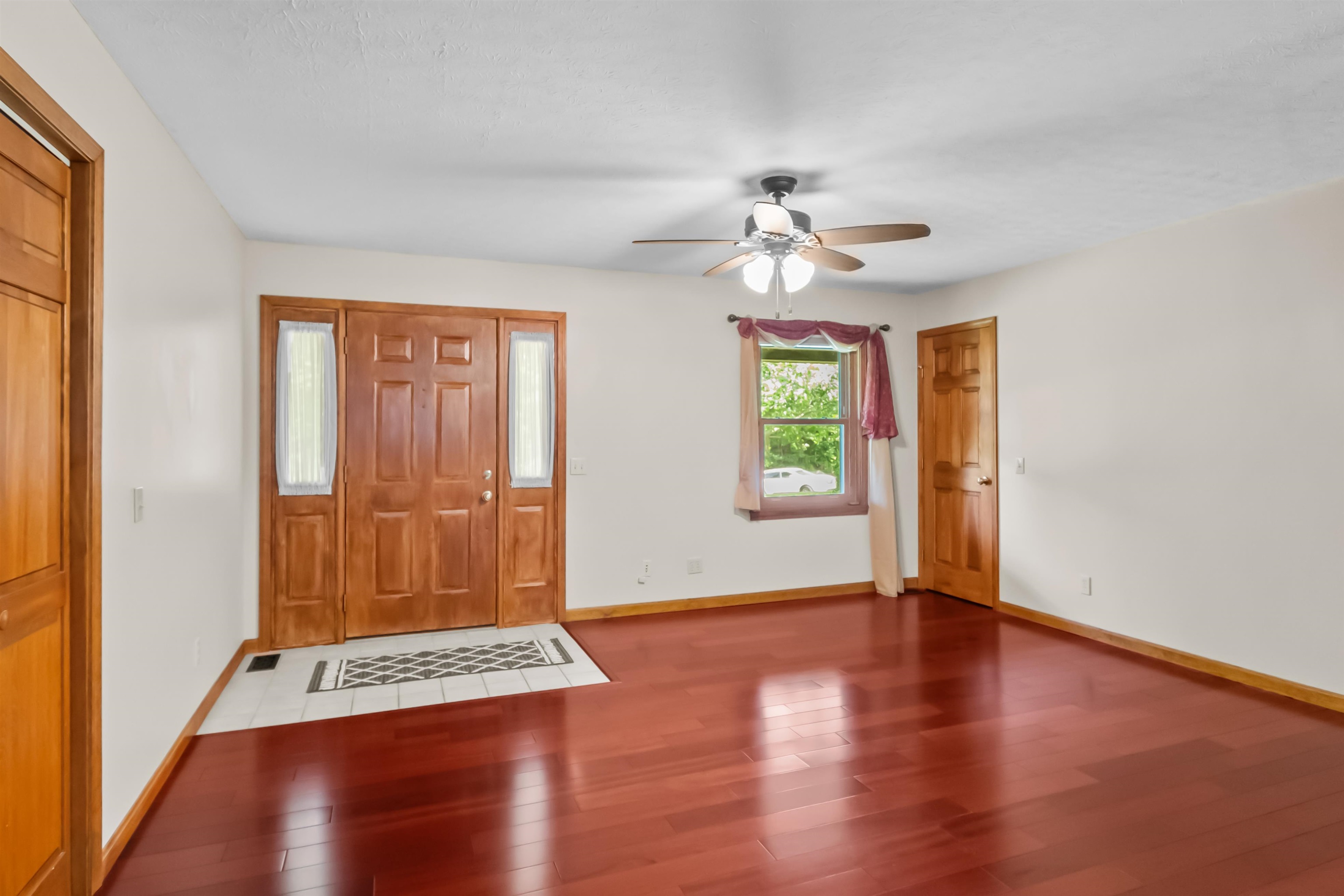 2616 KY 1389, Hawesville, Kentucky 42348, 3 Bedrooms Bedrooms, ,4 BathroomsBathrooms,Single Family Residence,For Sale,KY 1389,92401