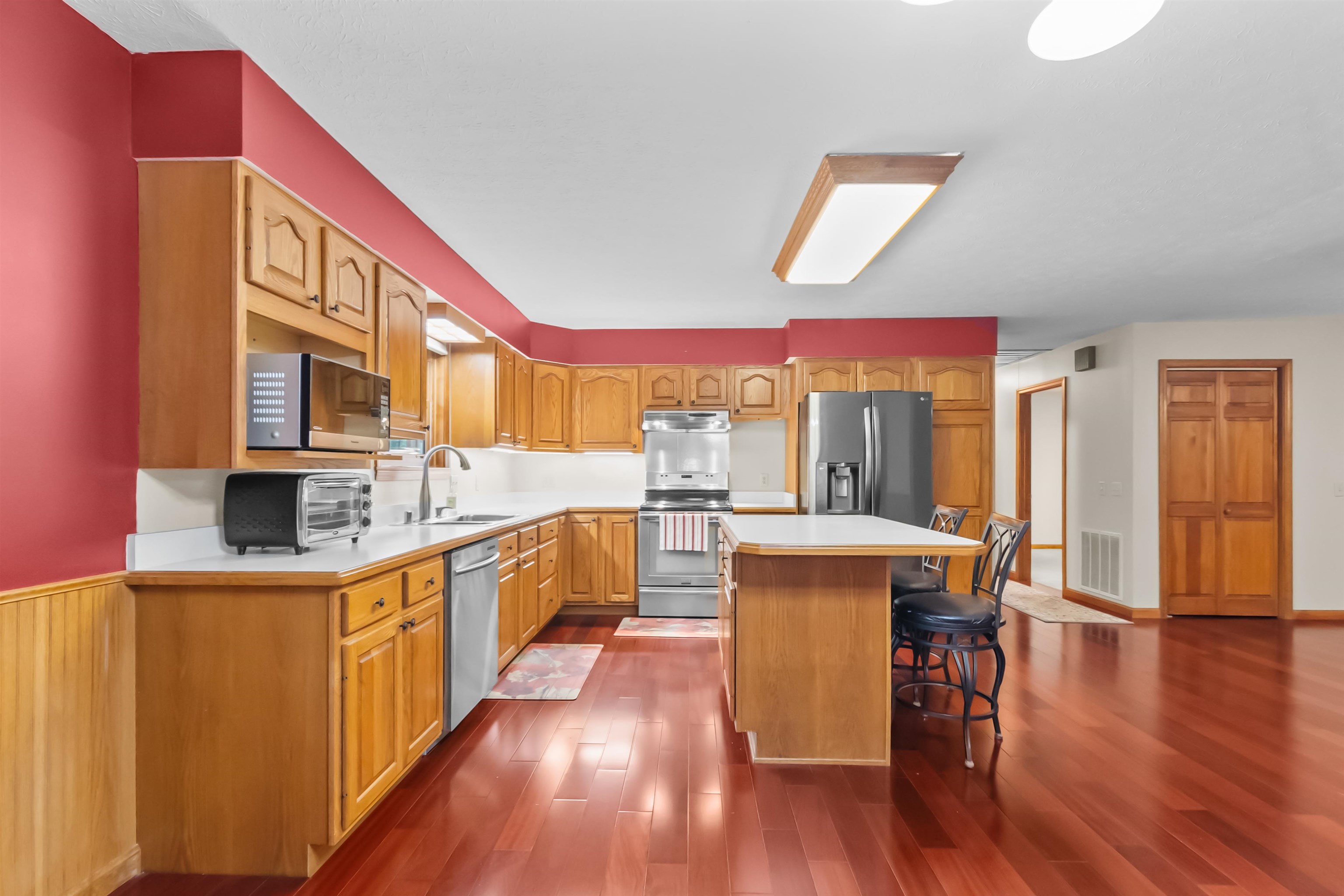 2616 KY 1389, Hawesville, Kentucky 42348, 3 Bedrooms Bedrooms, ,4 BathroomsBathrooms,Single Family Residence,For Sale,KY 1389,92401