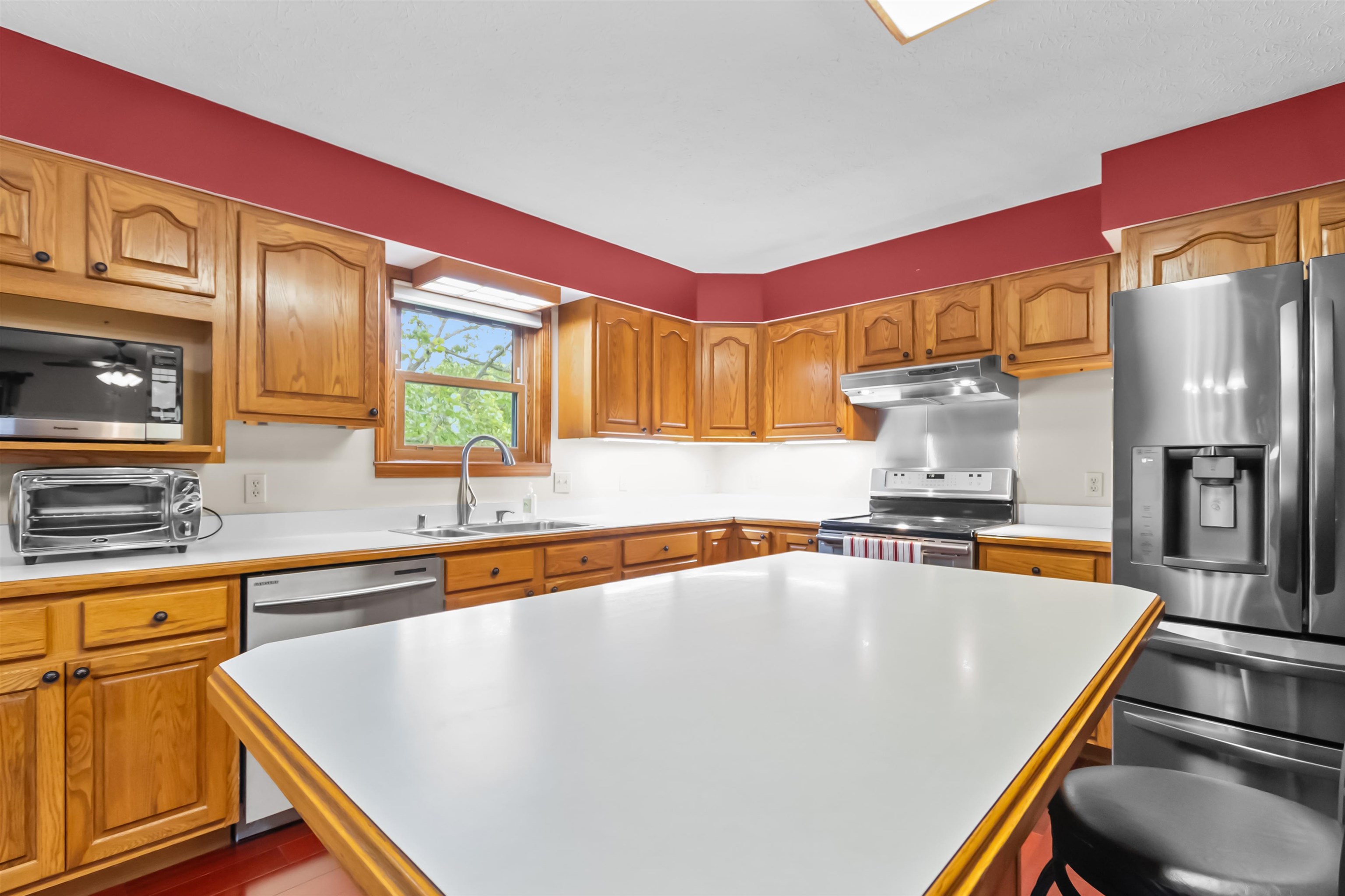 2616 KY 1389, Hawesville, Kentucky 42348, 3 Bedrooms Bedrooms, ,4 BathroomsBathrooms,Single Family Residence,For Sale,KY 1389,92401