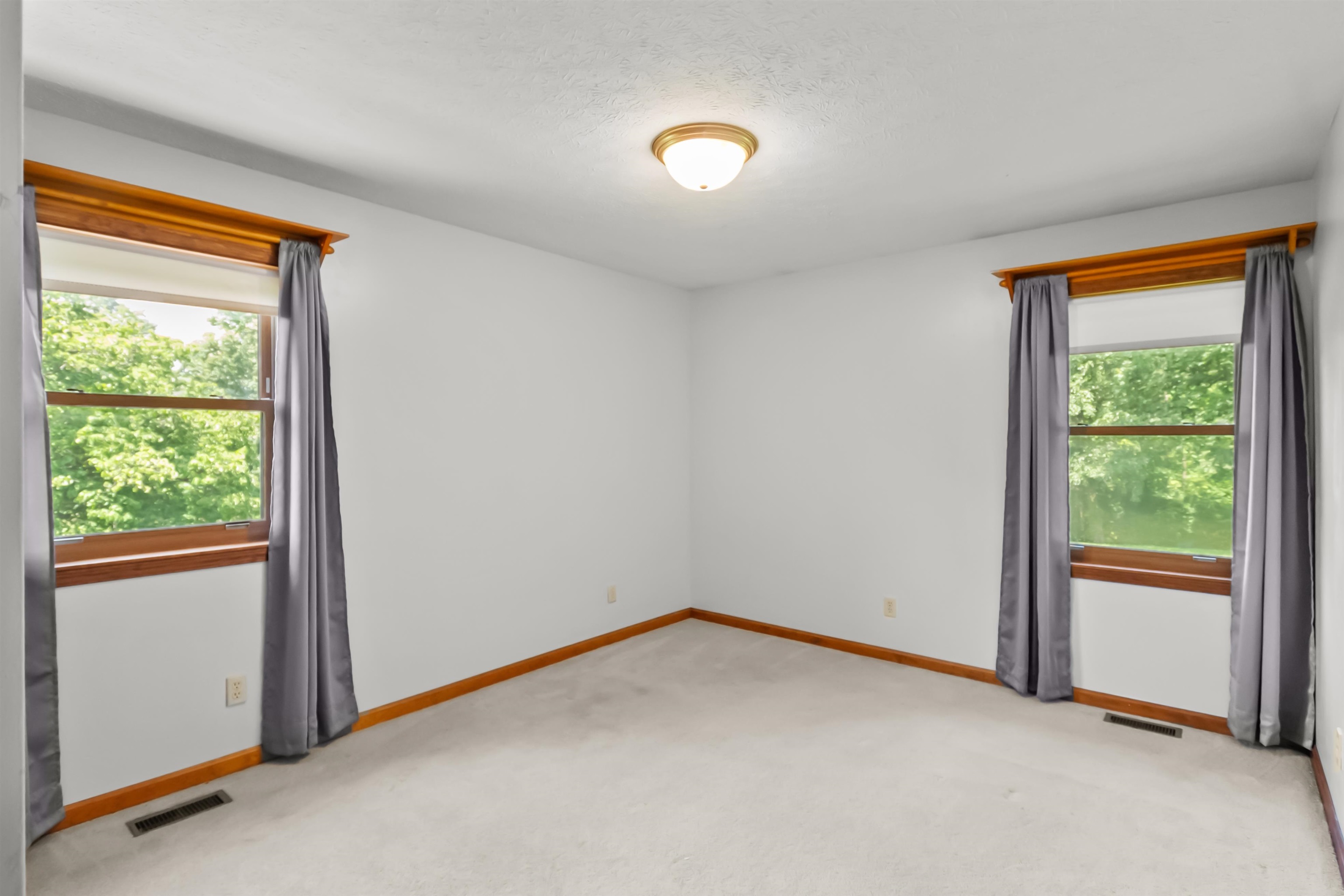 2616 KY 1389, Hawesville, Kentucky 42348, 3 Bedrooms Bedrooms, ,4 BathroomsBathrooms,Single Family Residence,For Sale,KY 1389,92401