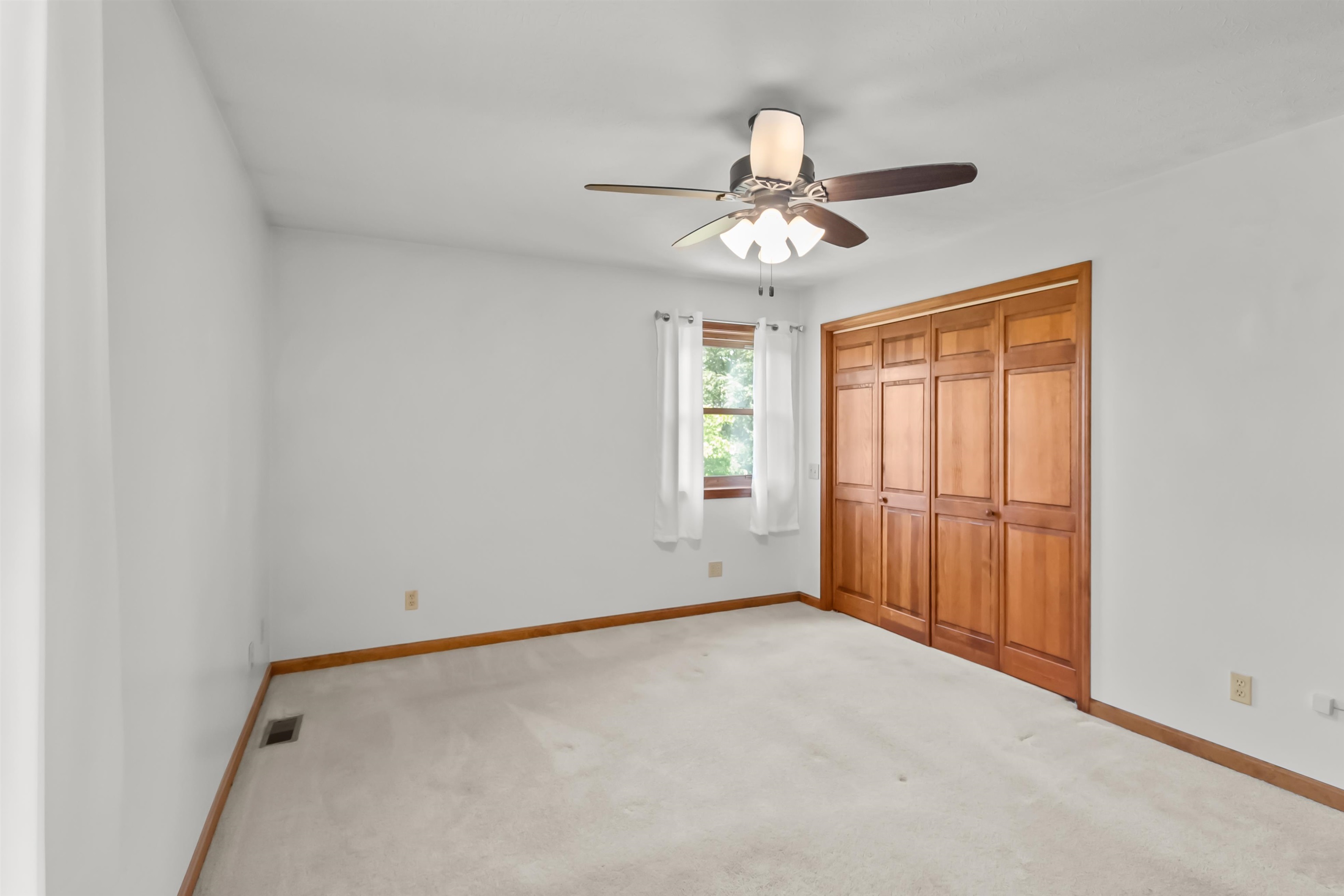 2616 KY 1389, Hawesville, Kentucky 42348, 3 Bedrooms Bedrooms, ,4 BathroomsBathrooms,Single Family Residence,For Sale,KY 1389,92401