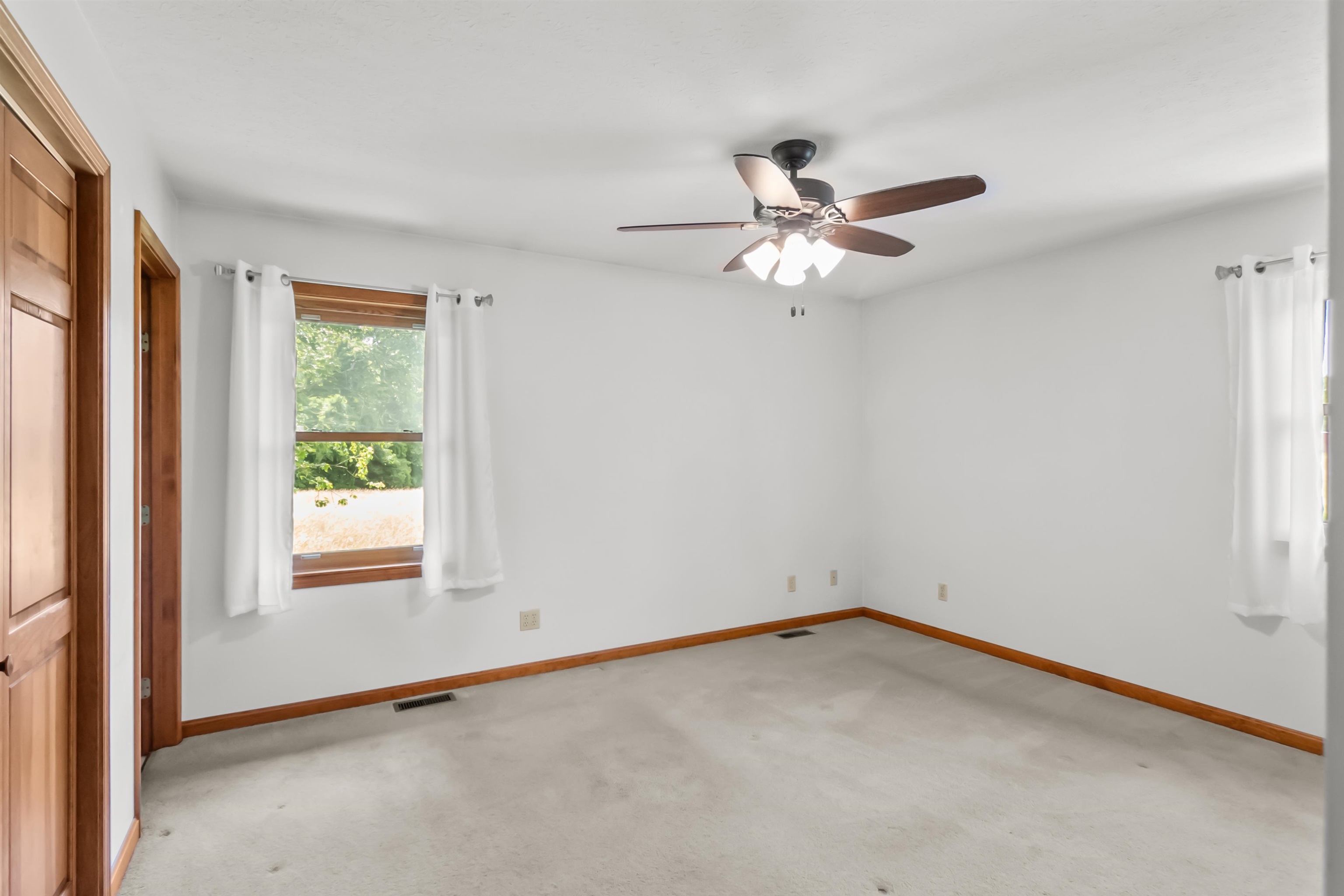 2616 KY 1389, Hawesville, Kentucky 42348, 3 Bedrooms Bedrooms, ,4 BathroomsBathrooms,Single Family Residence,For Sale,KY 1389,92401