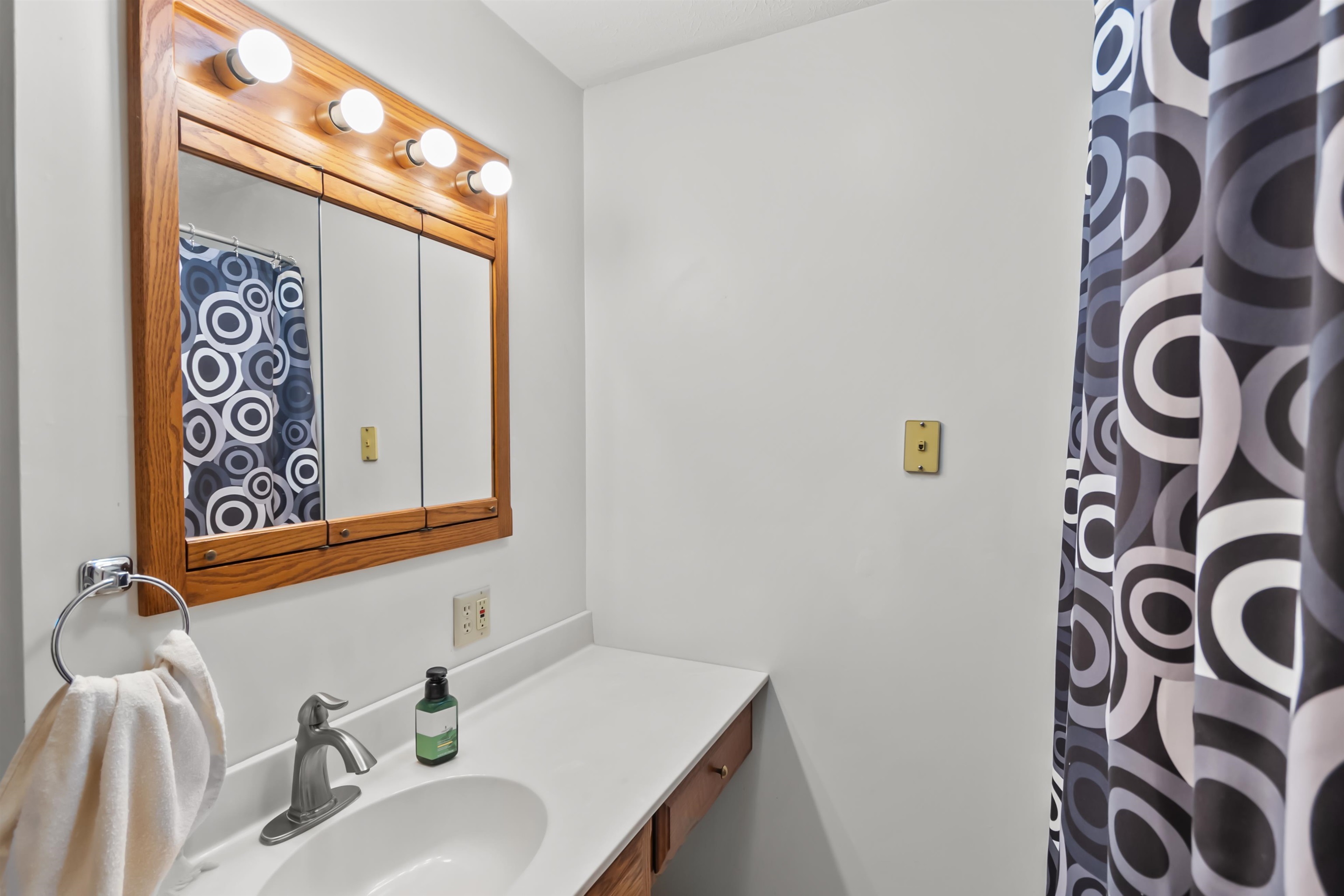 2616 KY 1389, Hawesville, Kentucky 42348, 3 Bedrooms Bedrooms, ,4 BathroomsBathrooms,Single Family Residence,For Sale,KY 1389,92401